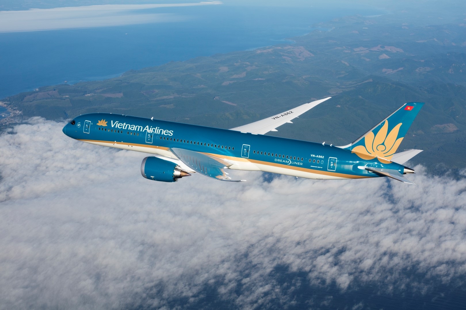 Vietnam Airlines duy trì vị trí trong Top 100 doanh nghiệp lớn nhất Đông Nam Á - Ảnh 1.