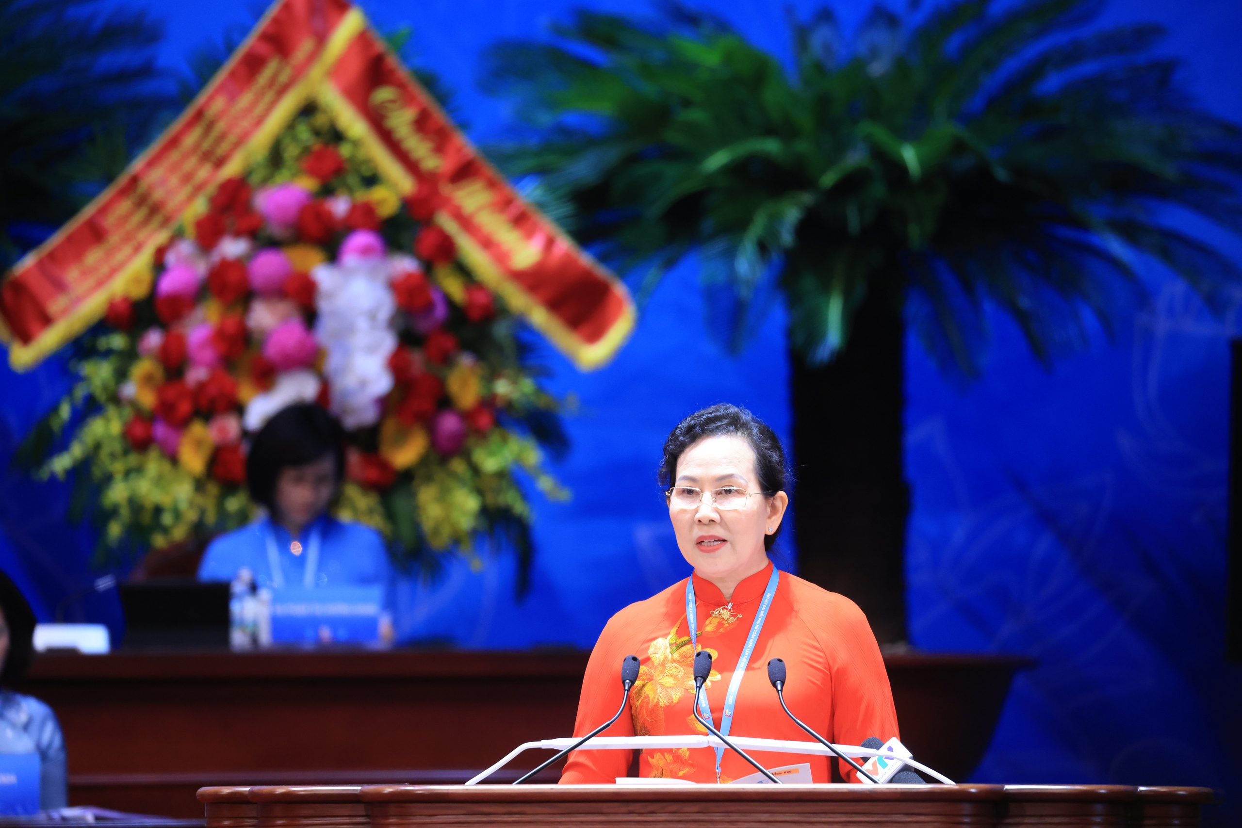 Bà Lê Thị Thủy tái đắc cử Chủ tịch Hội Liên hiệp Phụ nữ Việt Nam - Ảnh 1.