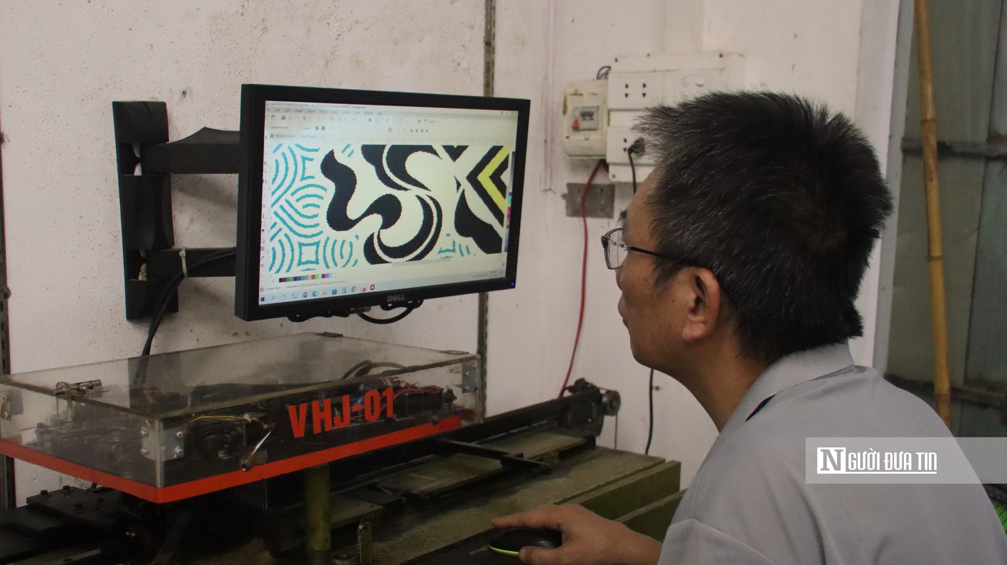 Người đứng sau những hoa văn tinh xảo của lụa Vạn Phúc- Ảnh 3.