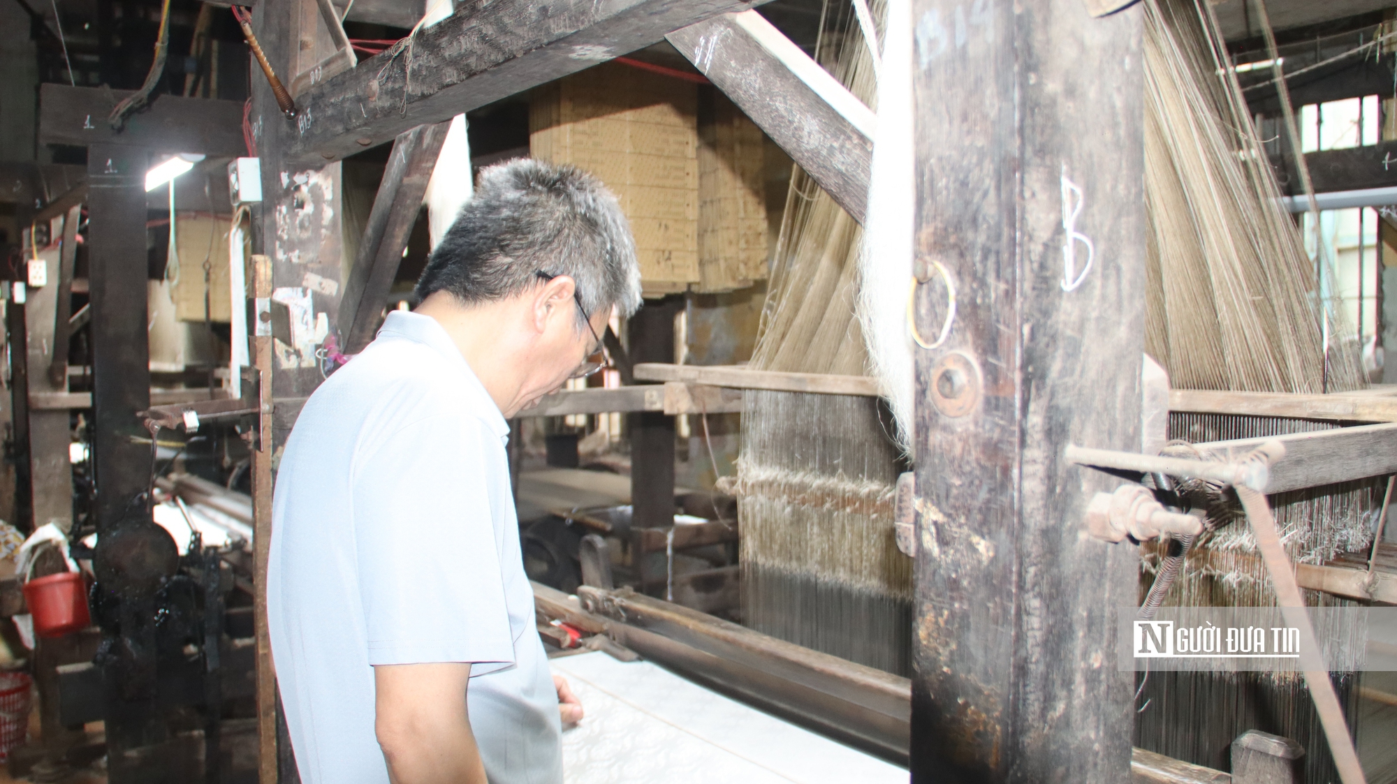 Người đứng sau những hoa văn tinh xảo của lụa Vạn Phúc- Ảnh 5.