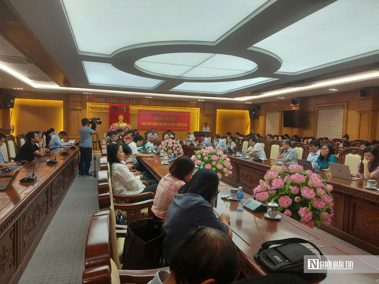 Đấu tranh, phản bác các quan điểm sai trái, thông tin xấu độc trên không gian mạng- Ảnh 1. Đấu tranh, phản bác các quan điểm sai trái, thông tin xấu độc trên không gian mạng- Ảnh 1.