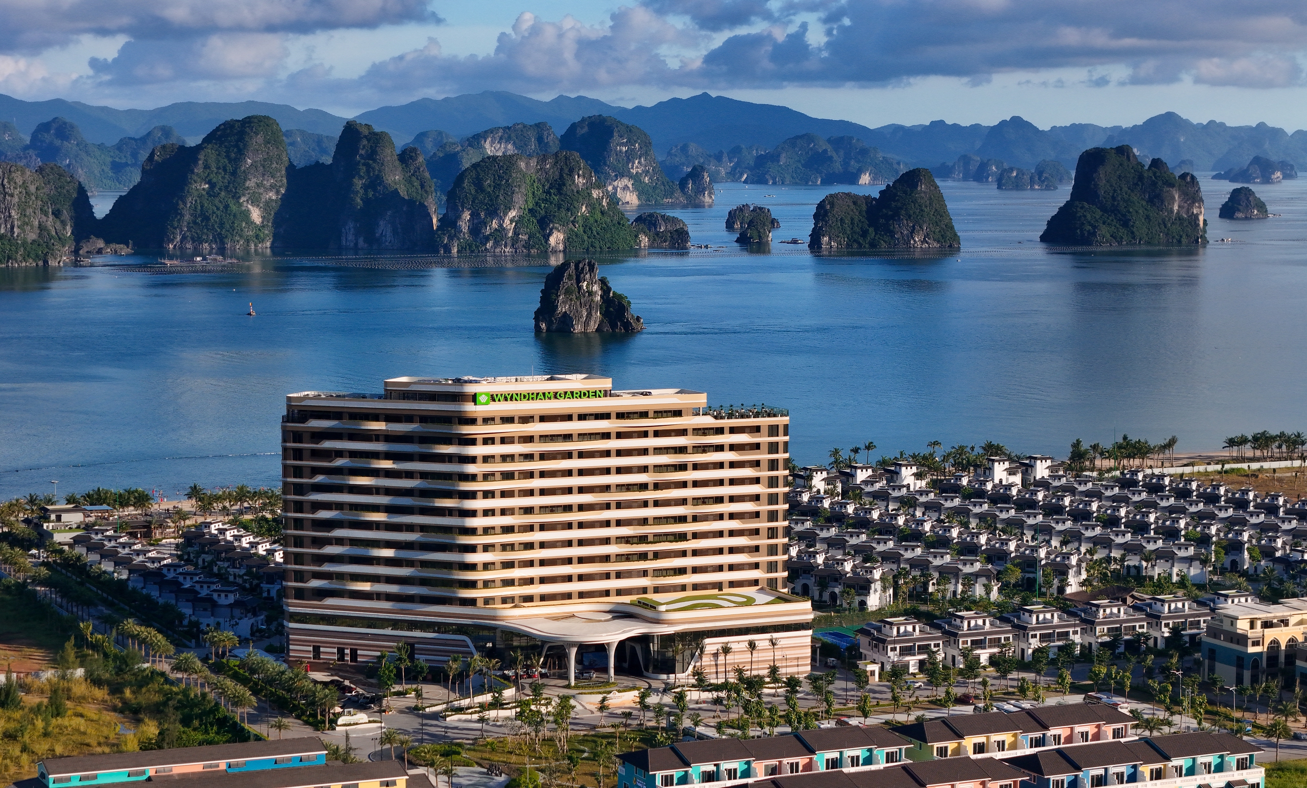 Vì sao Wyndham Garden Sonasea Vân Đồn được nhiều gia đình lựa chọn cho kỳ nghỉ cuối tuần? - Ảnh 1.