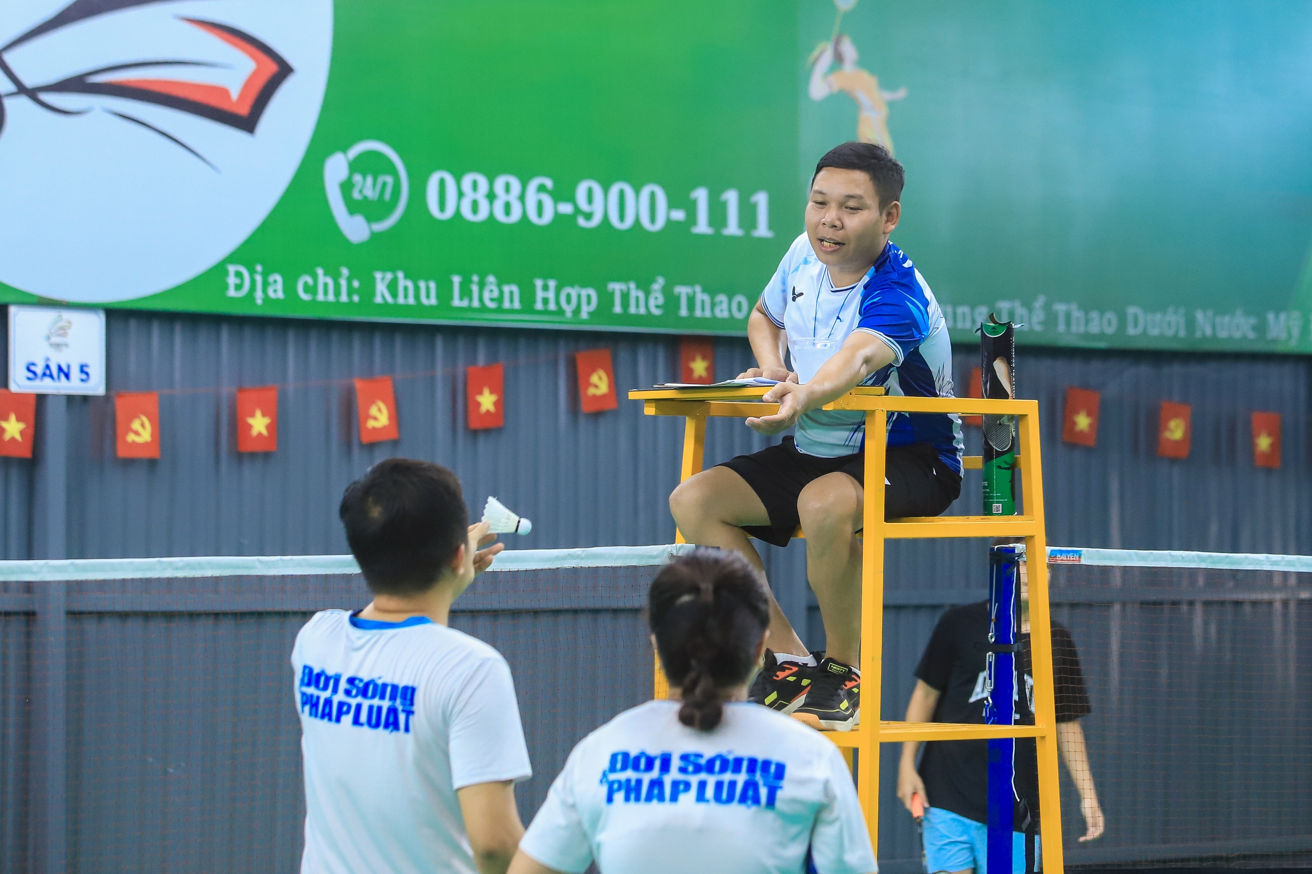 Sôi nổi Giải Cầu lông chào mừng 101 năm Ngày Báo chí cách mạng Việt Nam - Ảnh 17.