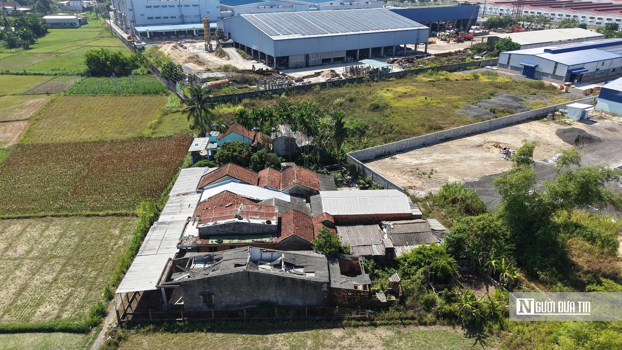 Quảng Ngãi: Doanh nghiệp hoạt động cầm chừng, 7 hộ dân diện giải phóng mặt bằng "kẹt" giữa quy hoạch treo- Ảnh 5. Quảng Ngãi: Doanh nghiệp hoạt động cầm chừng, 7 hộ dân diện giải phóng mặt bằng "kẹt" giữa quy hoạch treo- Ảnh 5.