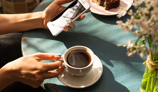 Cà phê - uống trước hay sau bữa sáng có gì khác biệt? - Ảnh 1.