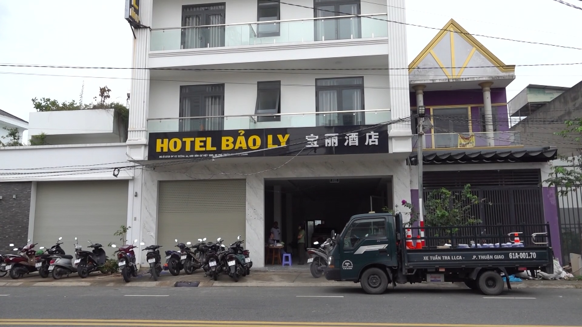 Phá loạt “tổng hành dinh” lừa đảo xuyên quốc gia của người nước ngoài ở TPHCM - Ảnh 2.