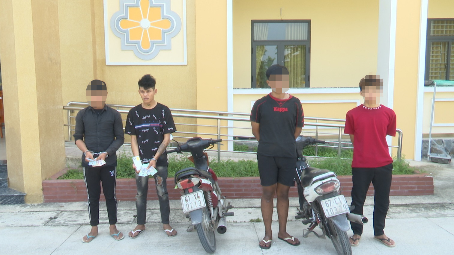 Bắt đối tượng vừa ra tù đã cầm đầu nhóm cướp tài sản - Ảnh 1.