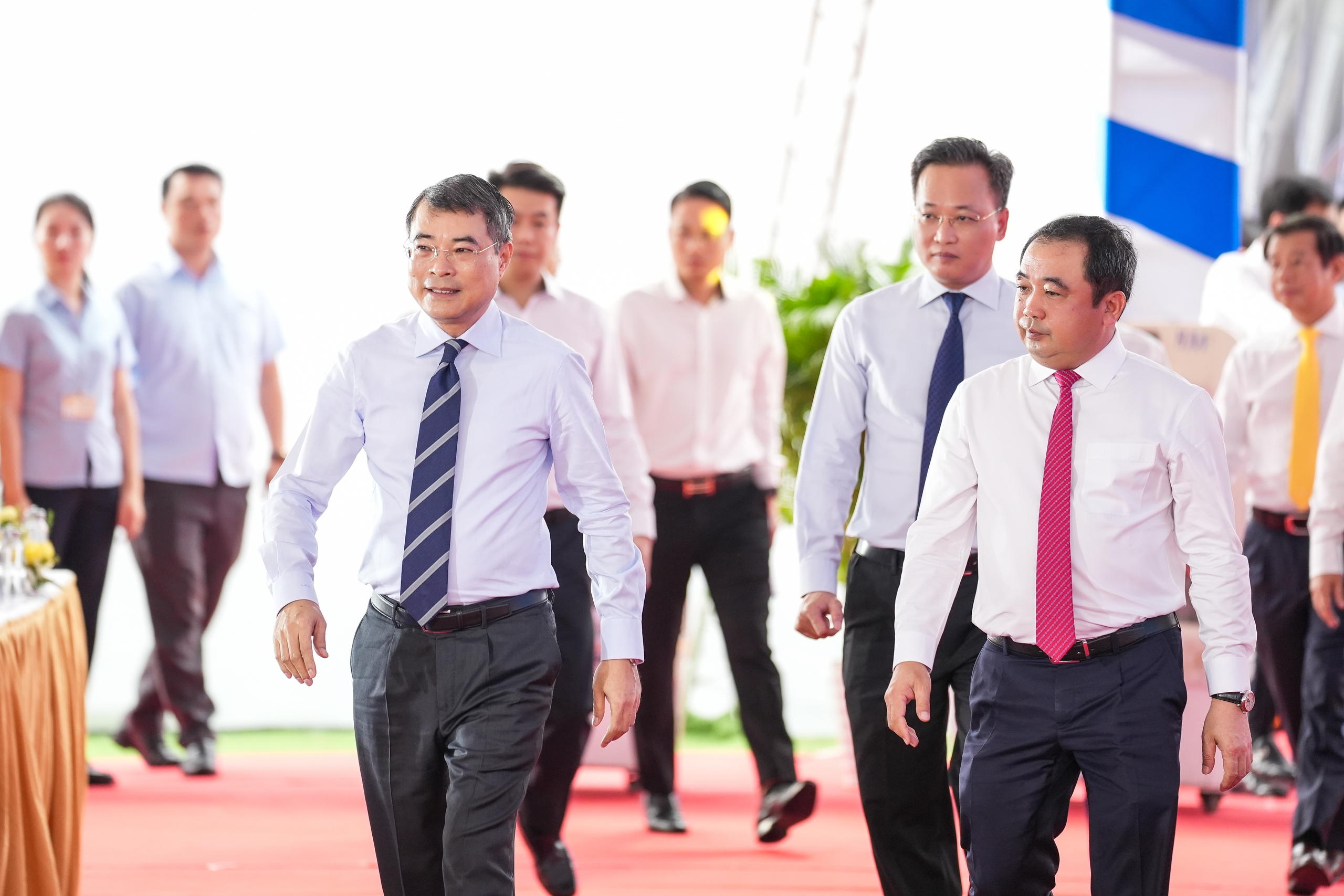 Hà Nội khởi công đồng thời 05 tuyến đường sắt đô thị và 03 dự án nhà ở cho thuê - Ảnh 1.