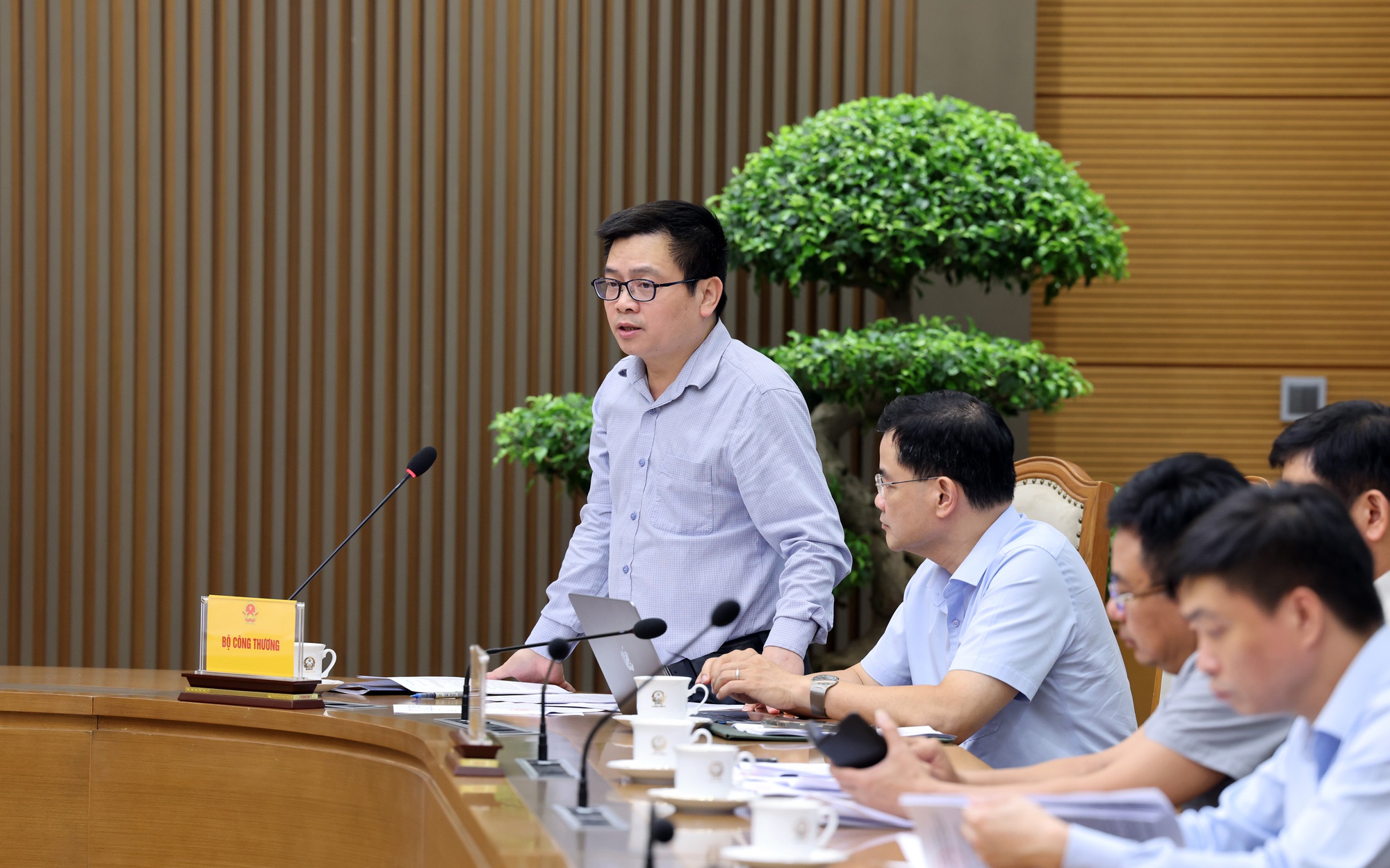 Yêu cầu hoàn thành đúng thời hạn các quy hoạch phục vụ tăng trưởng 2 con số - Ảnh 1.
