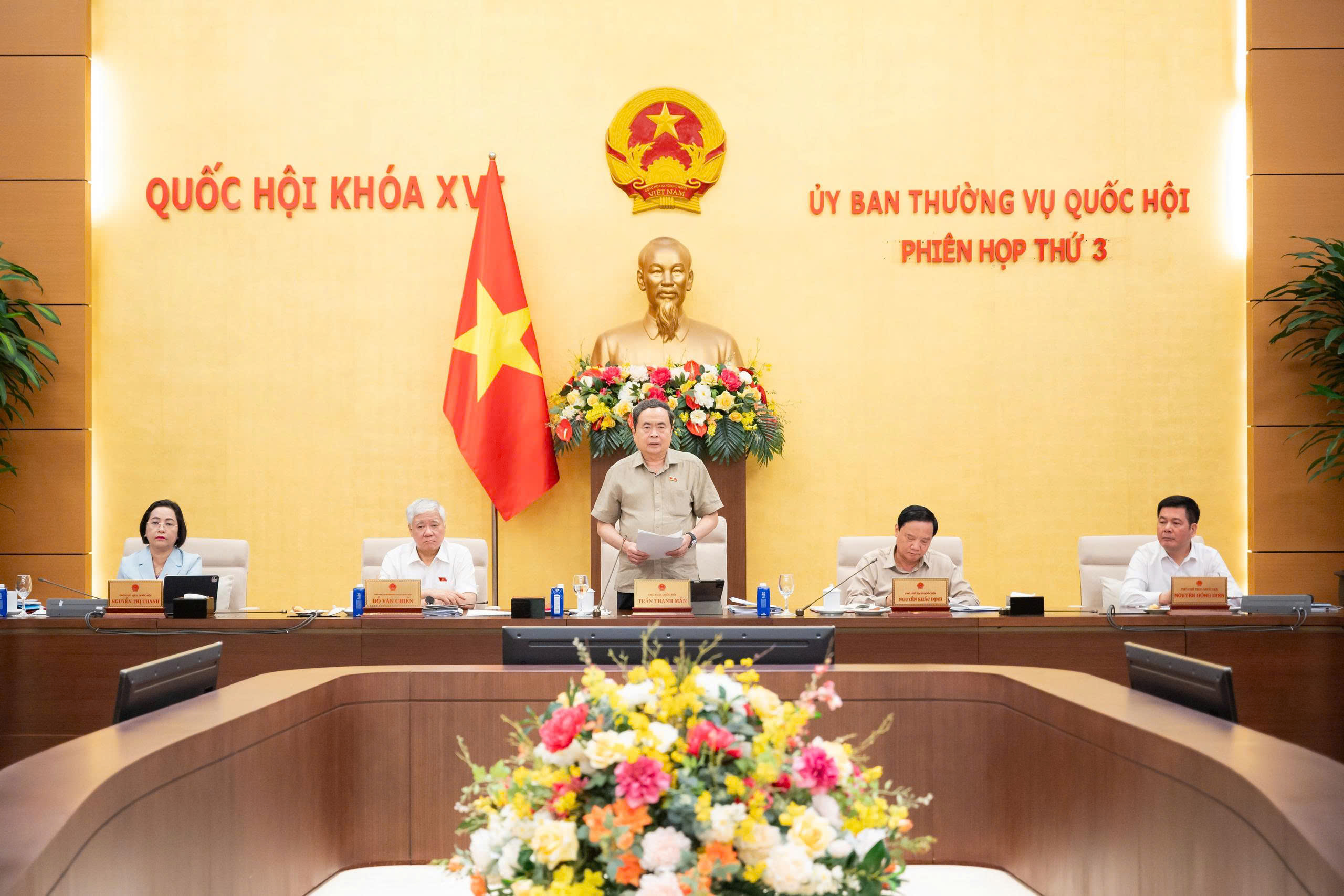 Chủ tịch Quốc hội: Tuyệt đối không chạy theo số lượng để lấy thành tích- Ảnh 2.