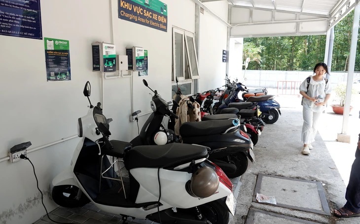 Giá bạc hôm nay (23/6): Trong nước và thế giới đảo chiều giảm mạnh - Ảnh 1.