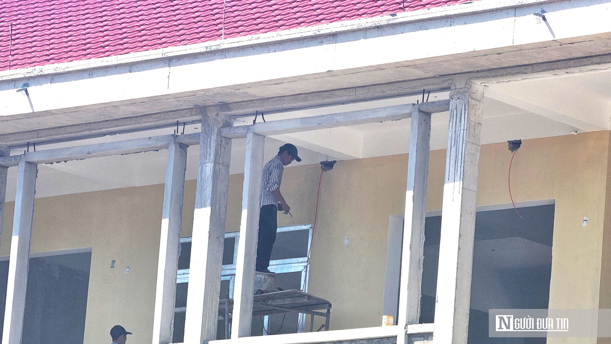Dang dở sau nhiều th&aacute;ng trễ hẹn, dự &aacute;n trường học ở Huế &ldquo;chạy đua&rdquo; b&agrave;n giao trước thềm năm học mới- Ảnh 9.