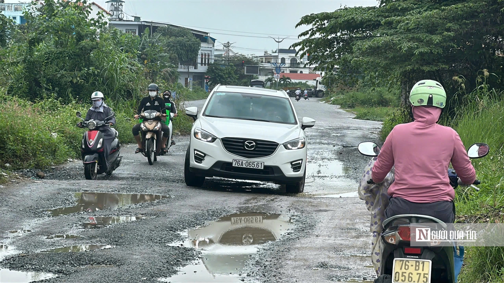 Gần 10 năm thi c&ocirc;ng, tuyến đường 876m ở Quảng Ng&atilde;i mới ho&agrave;n th&agrave;nh khoảng 150m- Ảnh 10.