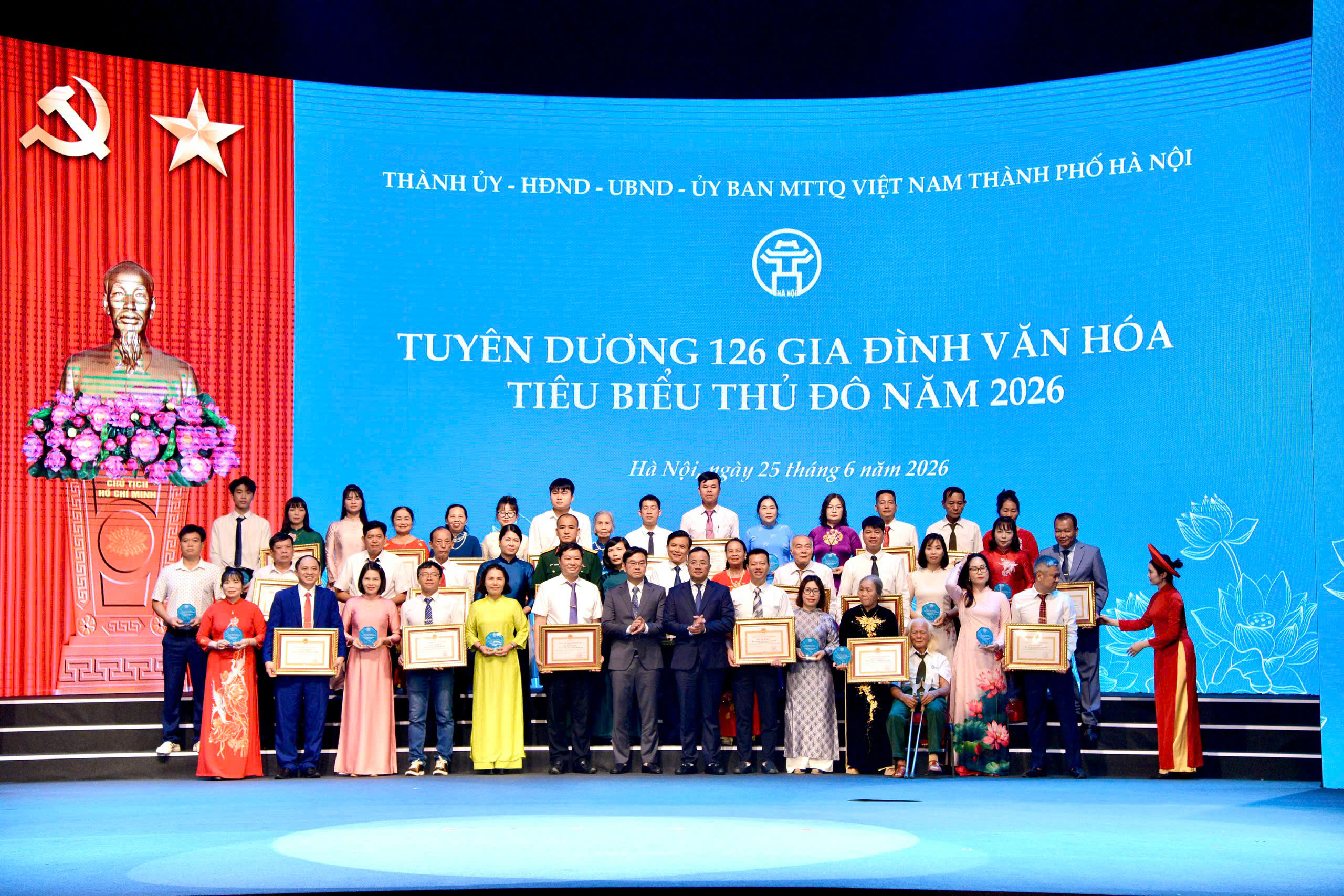 Mỗi gia đình văn hóa là một 