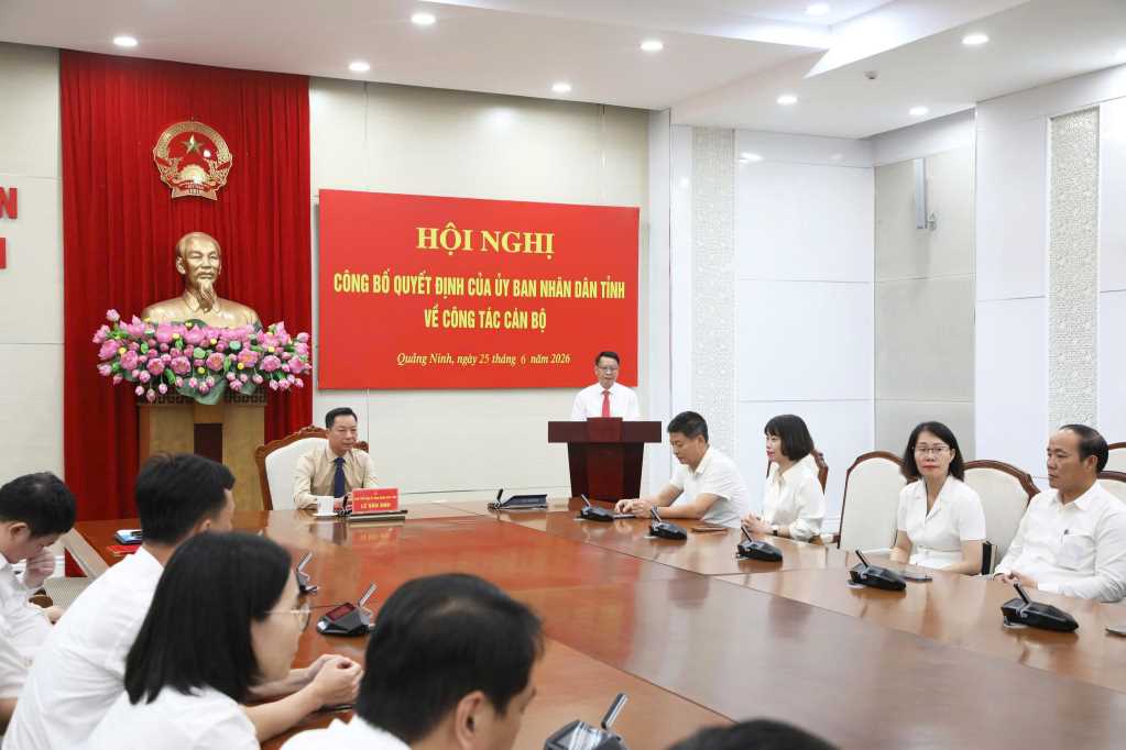 Quảng Ninh điều động một B&iacute; thư phường l&agrave;m Gi&aacute;m đốc Sở C&ocirc;ng Thương- Ảnh 2.