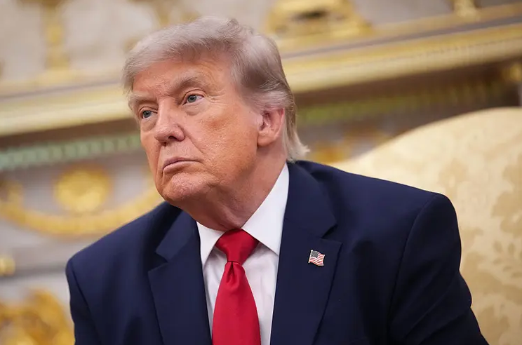 Ông Trump dành lời khen ngợi hiếm hoi cho ông Zelensky - Ảnh 1.