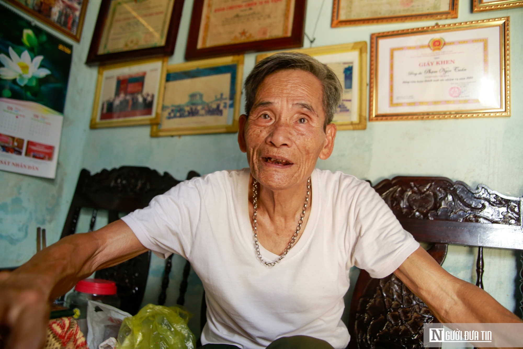 Cựu chiến binh h&eacute; lộ th&ecirc;m vị tr&iacute; nghi c&oacute; mộ tập thể liệt sĩ ở Kinh th&agrave;nh Huế- Ảnh 1.