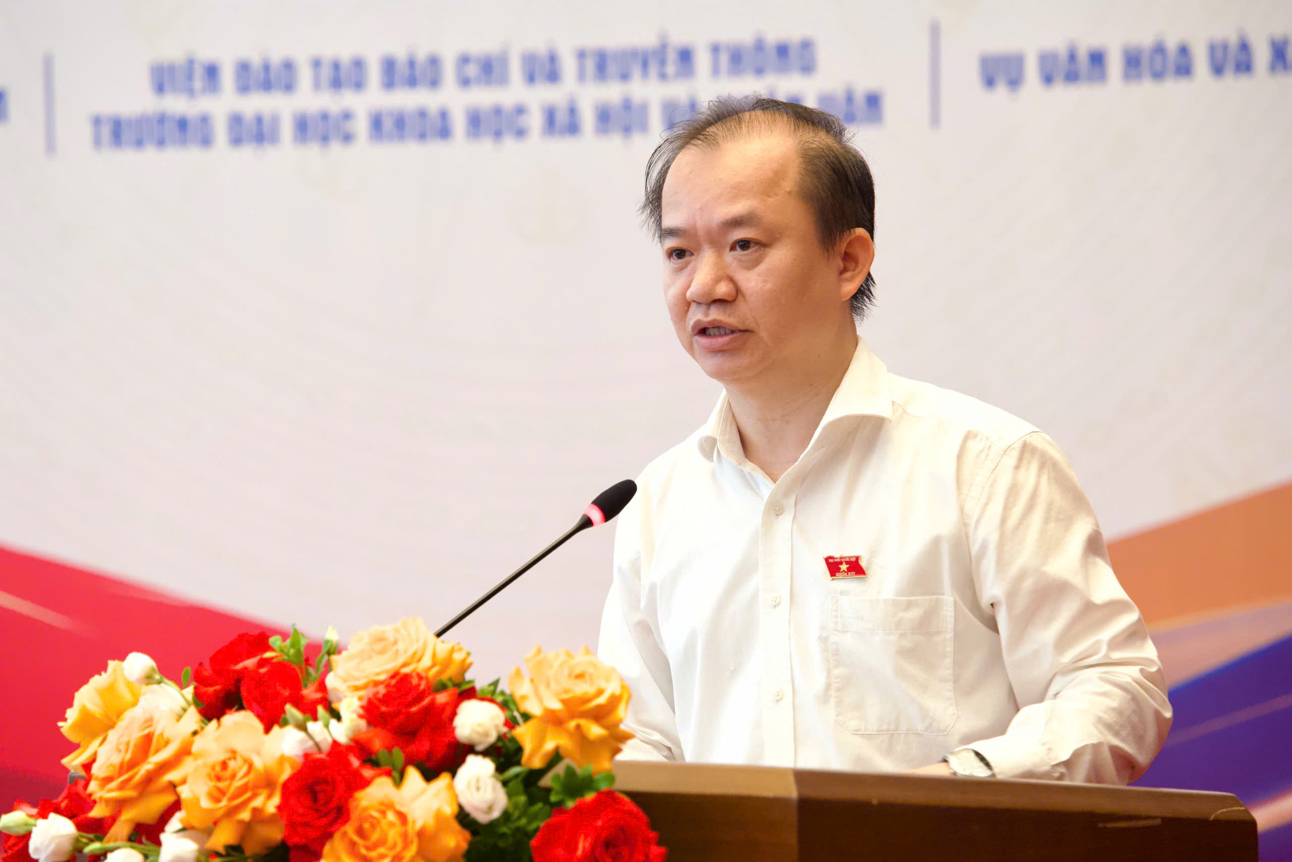 Báo chí là cầu nối quan trọng giữa Quốc hội với cử tri và nhân dân - Ảnh 4.