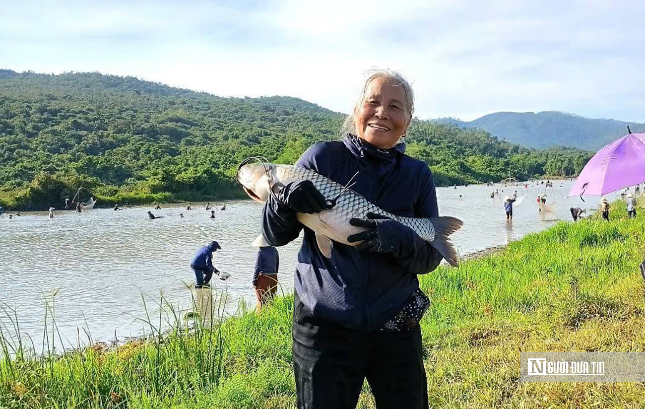 Gìn giữ nét văn hóa dân gian độc đáo lễ hội đánh cá 300 năm ở Hà Tĩnh - Ảnh 1.