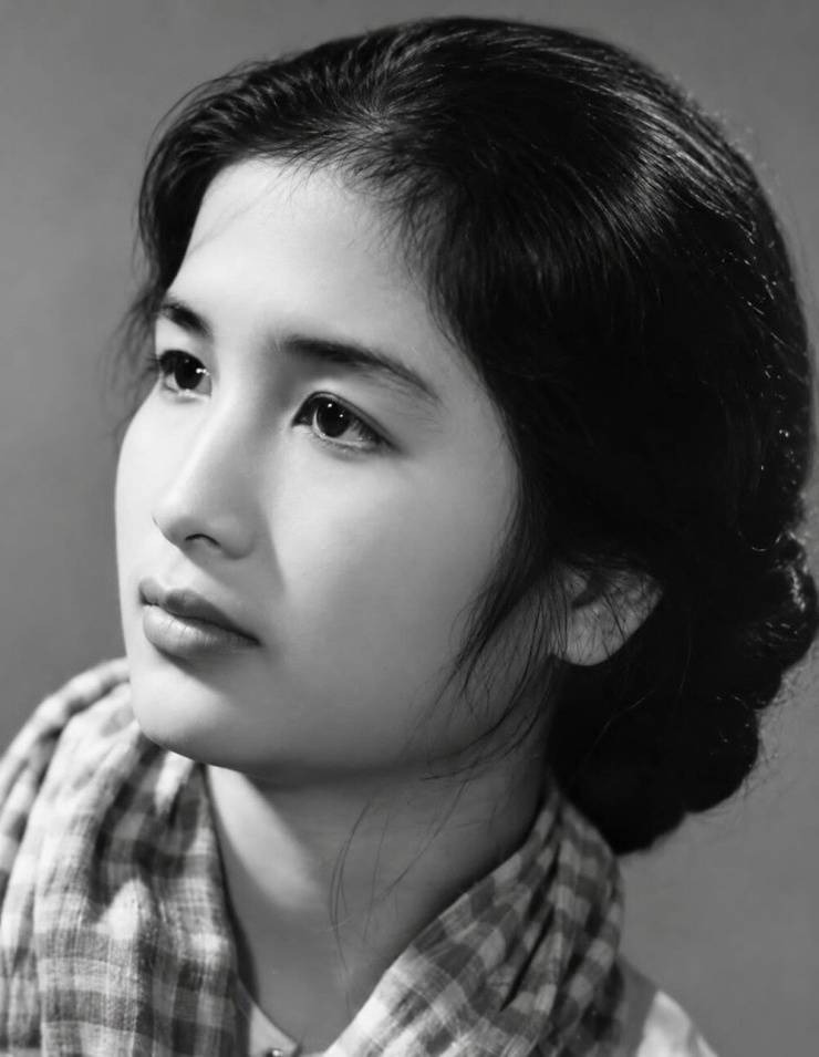 Nữ NSND sở hữu đ&ocirc;i mắt biết n&oacute;i, huyền thoại lớn nhất của m&agrave;n ảnh Việt giờ ra sao? - Ảnh 2.