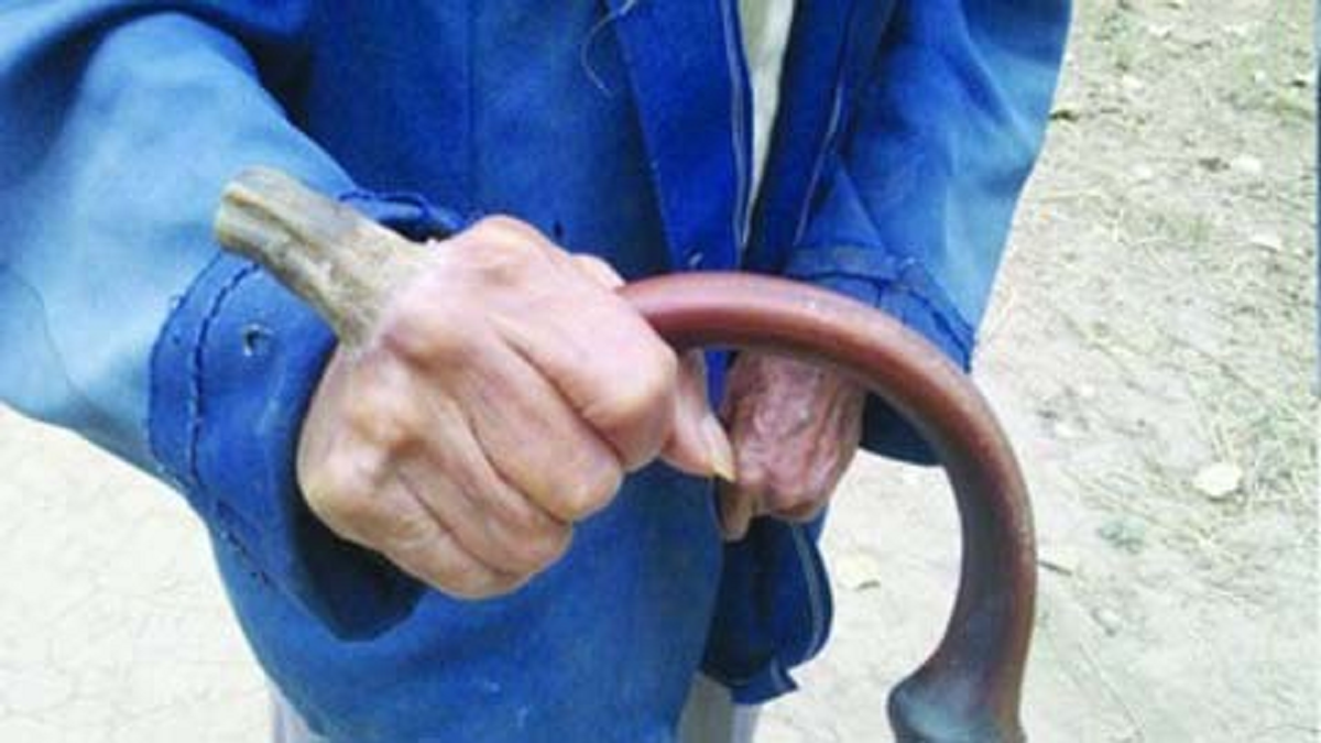 Kỳ lạ cụ ông 98 tuổi 
