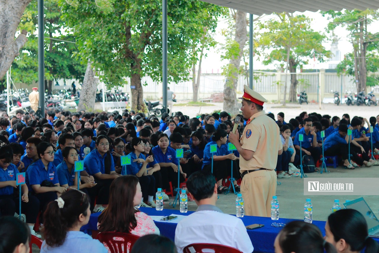 Cảnh s&aacute;t giao th&ocirc;ng Gia Lai mật phục xuy&ecirc;n đ&ecirc;m xử l&yacute; thanh, thiếu ni&ecirc;n vi phạm giao th&ocirc;ng- Ảnh 6.