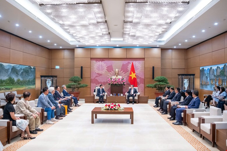 Chủ tịch Quốc hội Trần Thanh Mẫn tiếp Đoàn đại biểu Viện nghiên cứu kinh tế, Hàn Quốc - Ảnh 3.