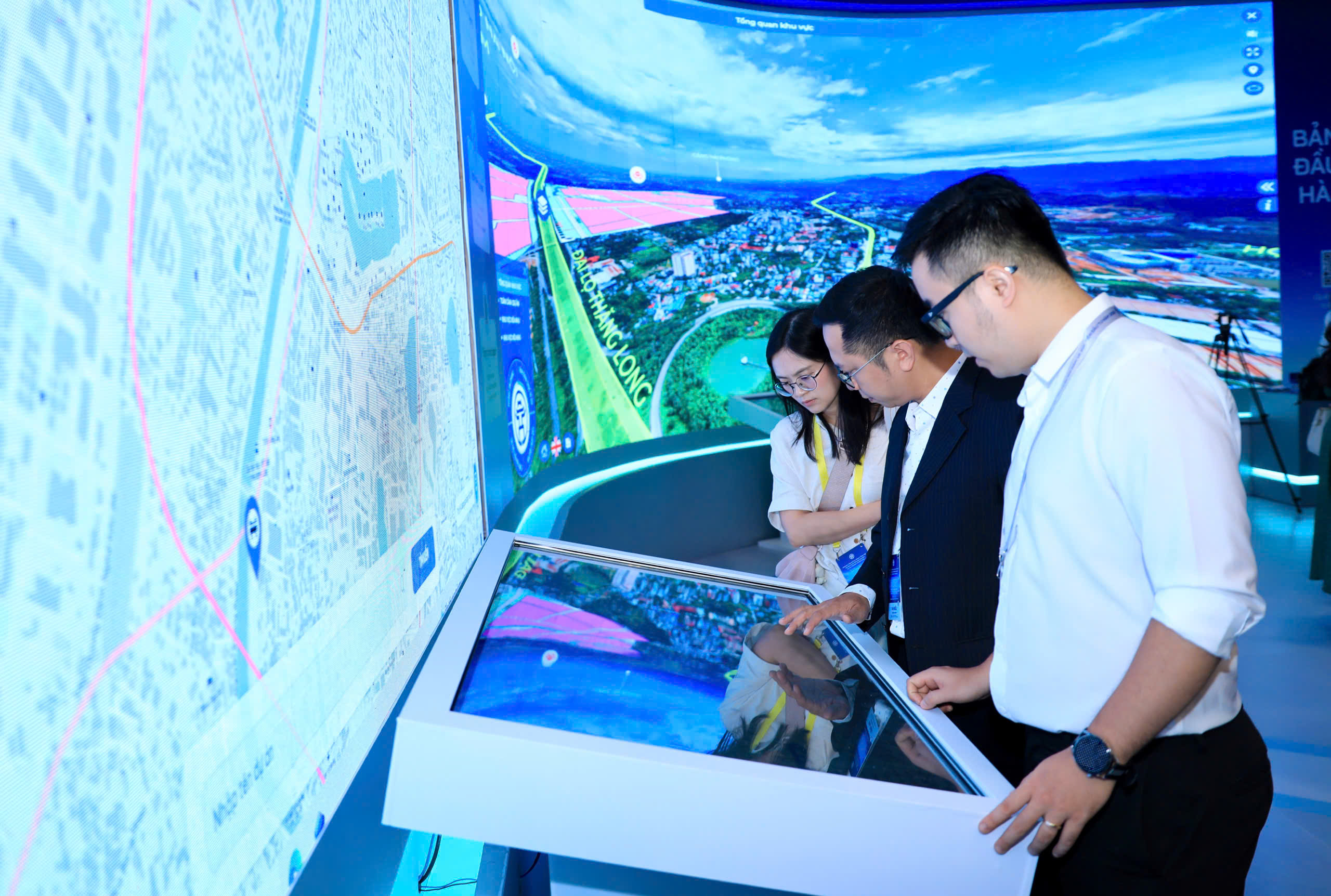 Chủ tịch Quốc hội dự hội nghị c&ocirc;ng bố Quy hoạch tổng thể Thủ đ&ocirc; H&agrave; Nội tầm nh&igrave;n 100 năm- Ảnh 4.