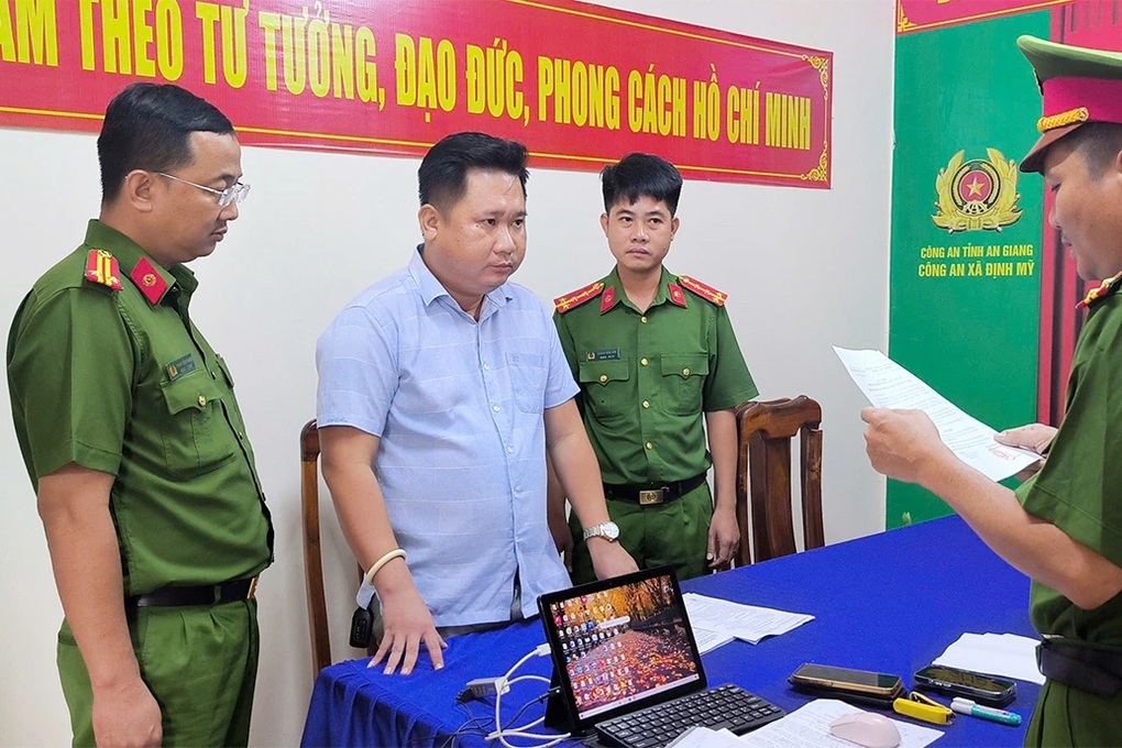 Bắt Gi&aacute;m đốc doanh nghiệp b&aacute;n ph&aacute; gi&aacute; thuốc bảo vệ thực vật, chiếm đoạt hơn 3,5 tỷ đồng- Ảnh 1.