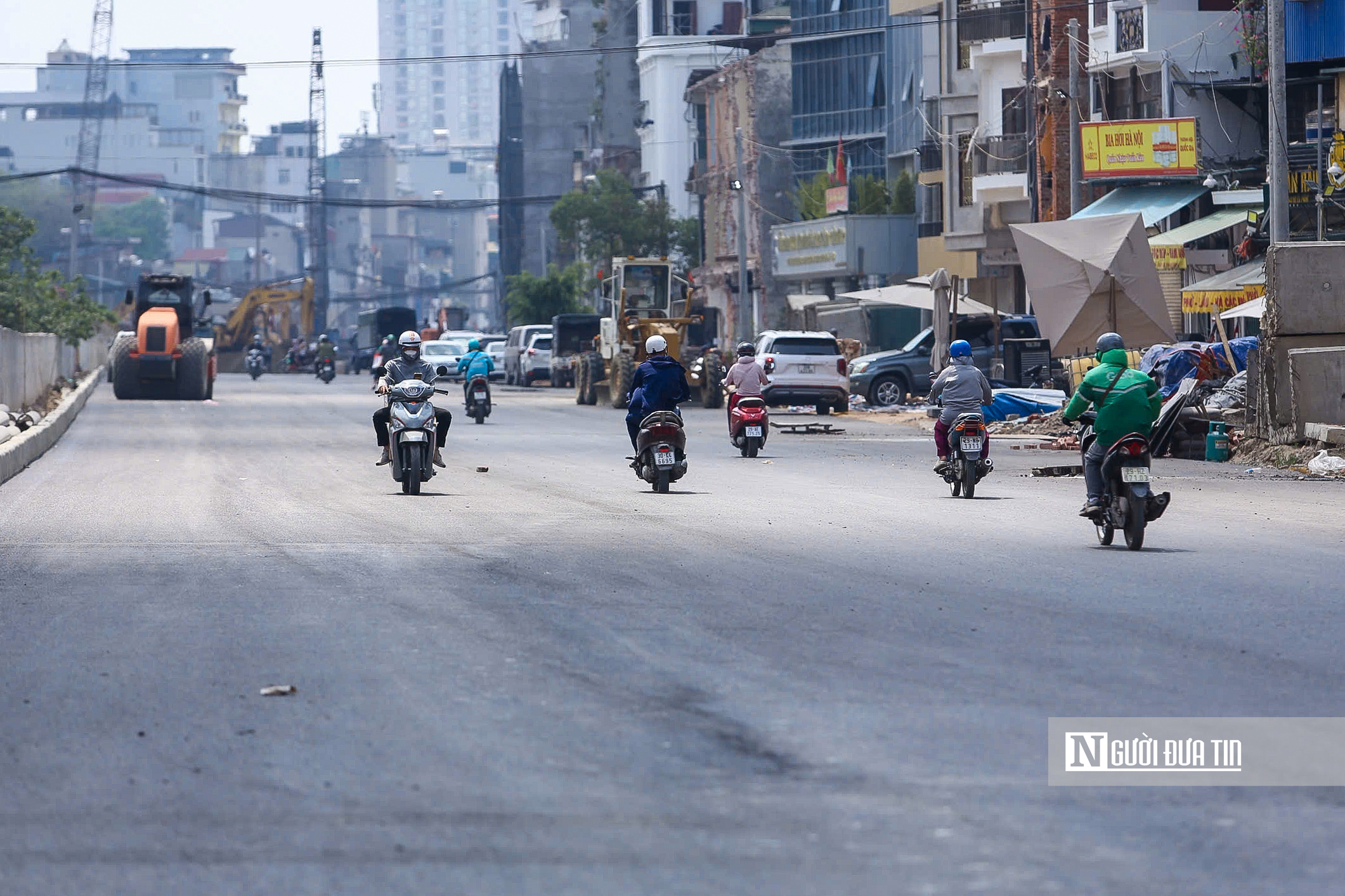 H&agrave; Nội: Đoạn đường Ho&agrave;ng Cầu - Voi Phục bắt đầu được thảm nhựa- Ảnh 6.