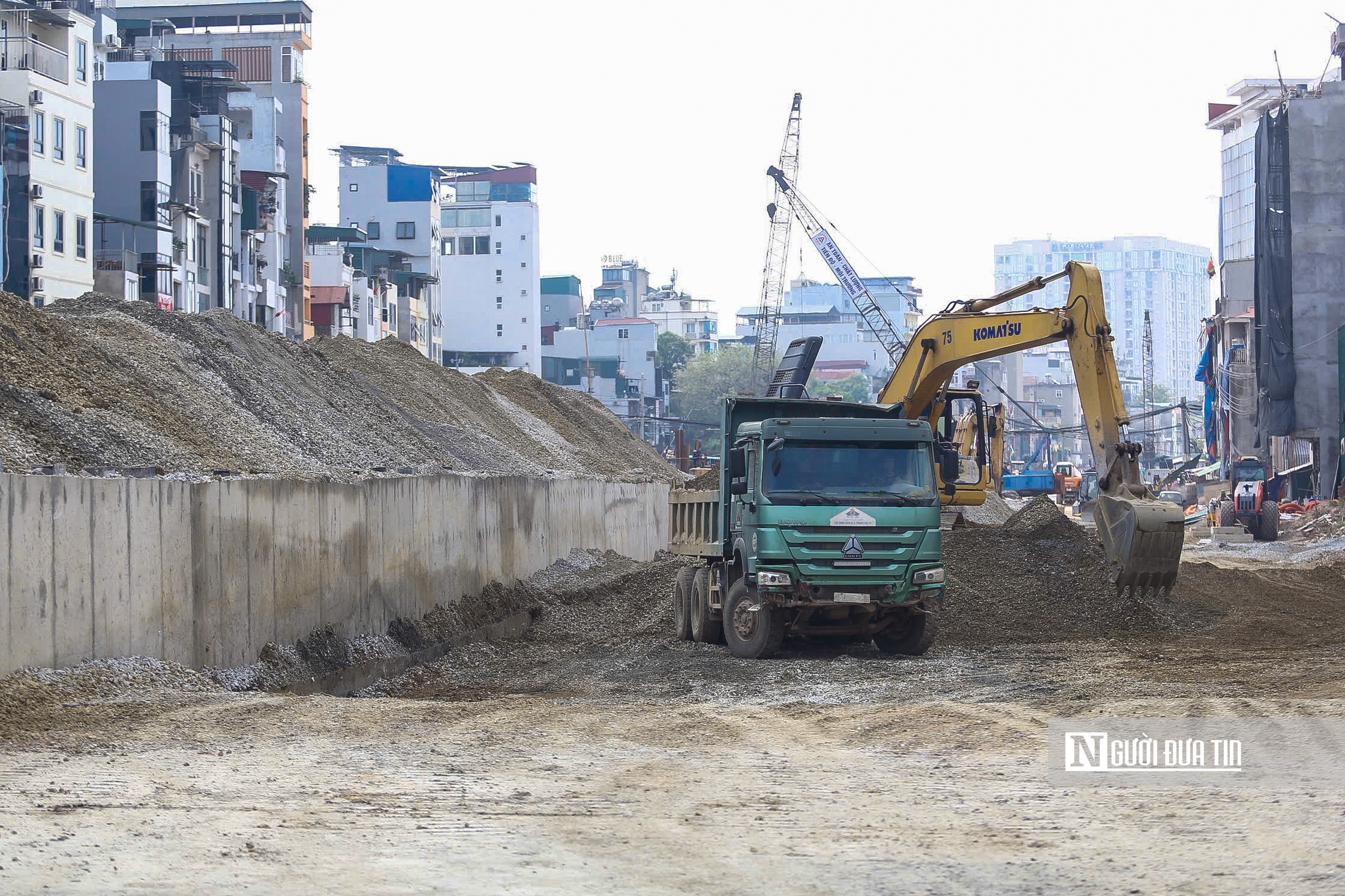 H&agrave; Nội: Đoạn đường Ho&agrave;ng Cầu - Voi Phục bắt đầu được thảm nhựa- Ảnh 7.