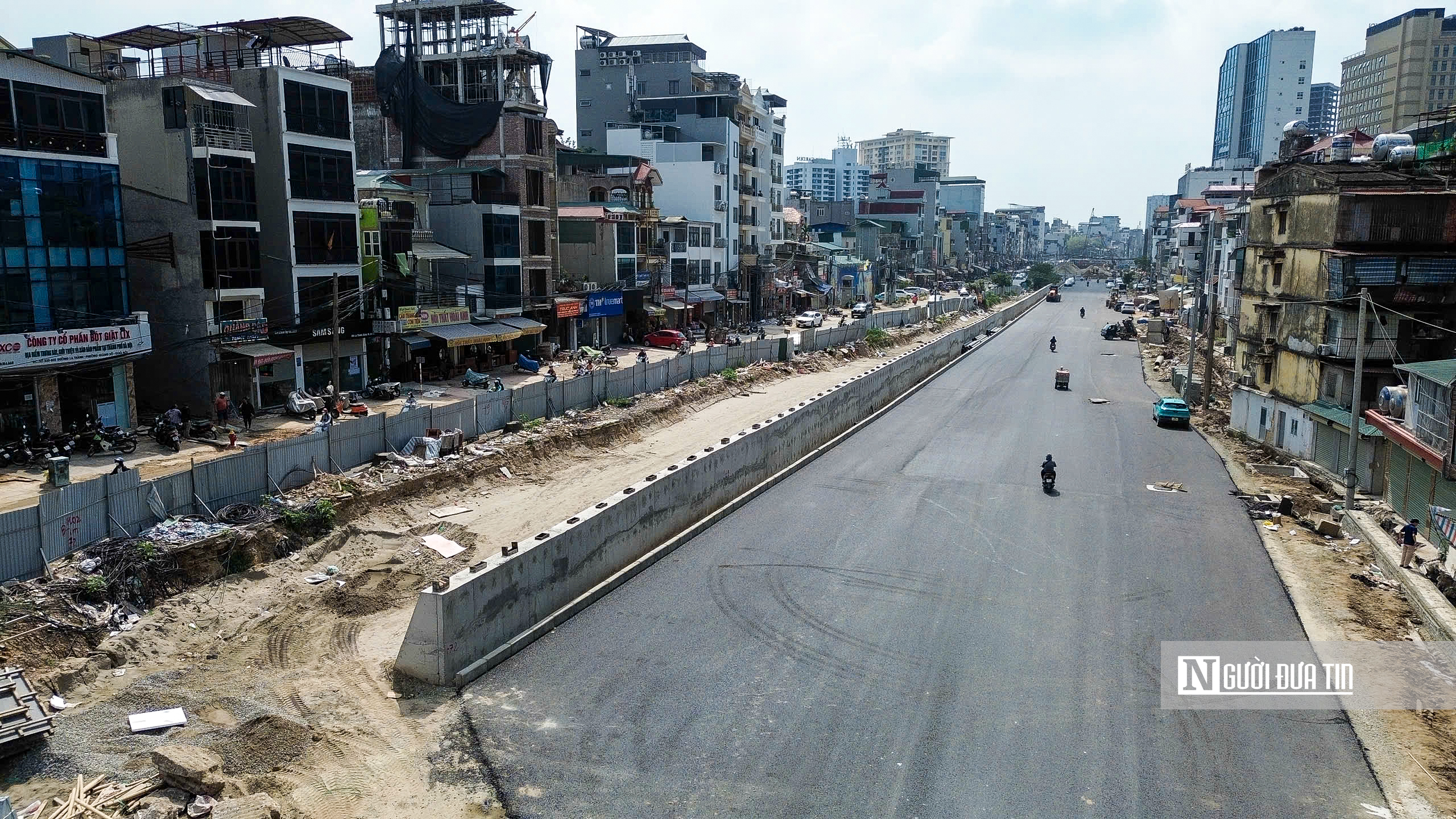 H&agrave; Nội: Đoạn đường Ho&agrave;ng Cầu - Voi Phục bắt đầu được thảm nhựa- Ảnh 3.