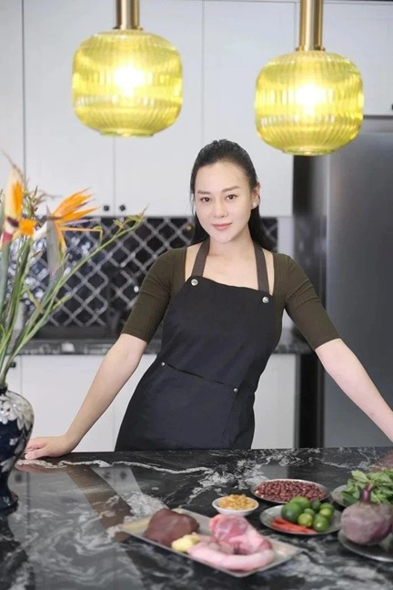 Diễn vi&ecirc;n Phương Oanh hạnh ph&uacute;c khi t&igrave;m lại "t&igrave;nh y&ecirc;u" - Ảnh 1.