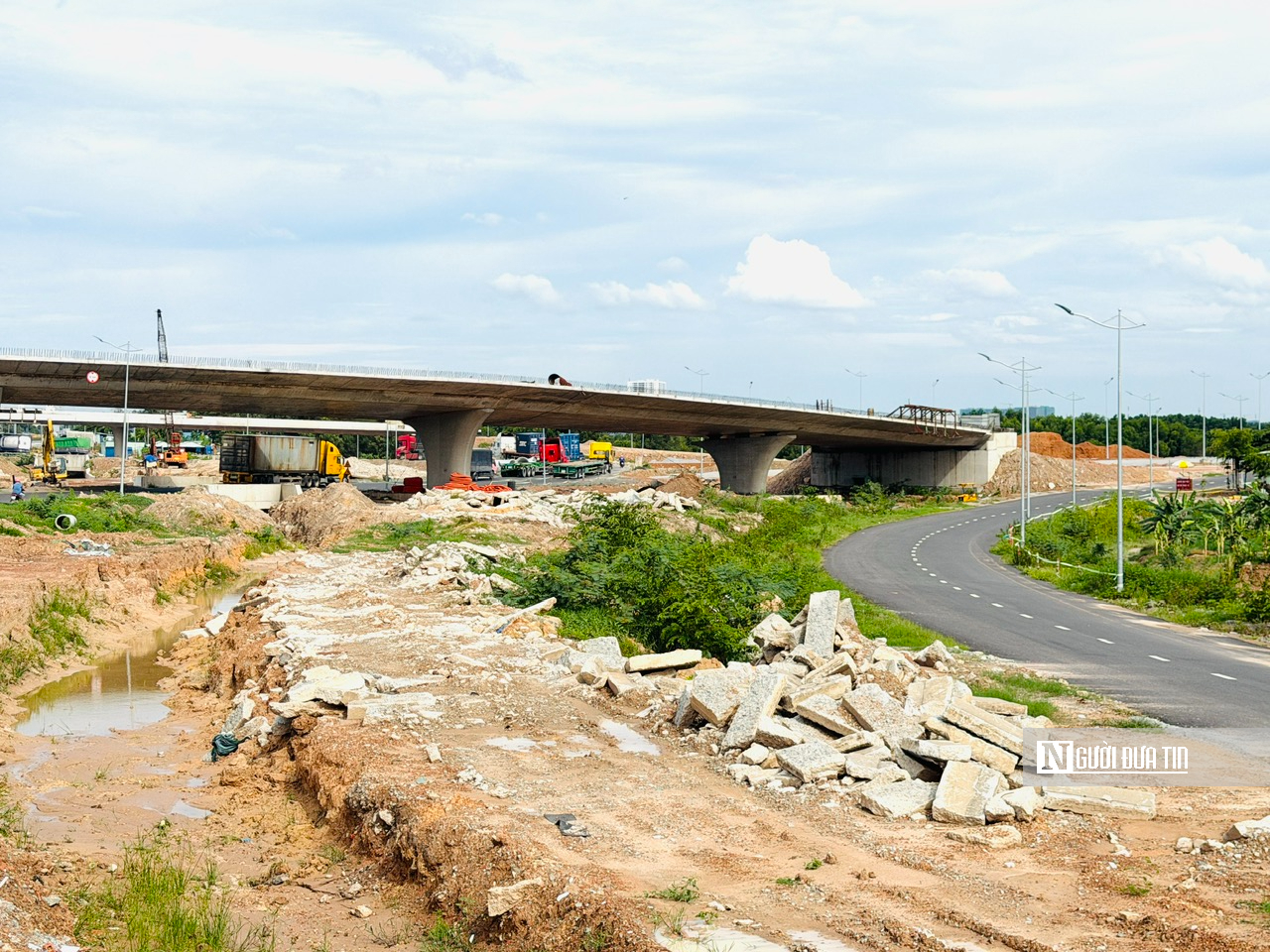 Cận cảnh n&uacute;t giao th&ocirc;ng độ sộ tuyến V&agrave;nh đai 3, Tp.HCM đang th&agrave;nh h&igrave;nh - Ảnh 7.