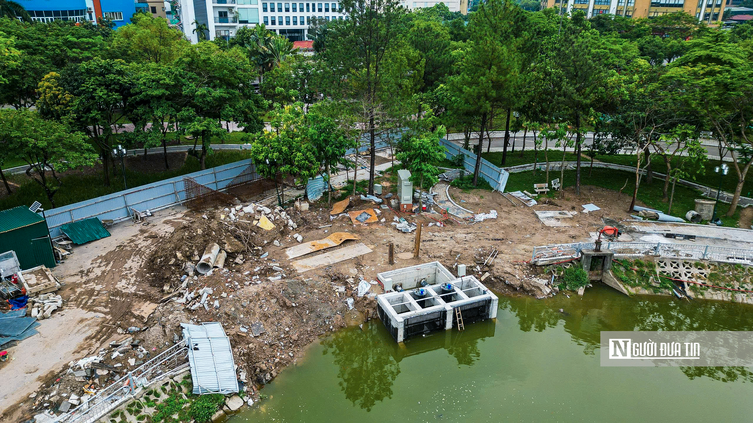 Cận cảnh c&aacute;c c&ocirc;ng vi&ecirc;n ở H&agrave; Nội đang được tu sửa, n&acirc;ng cấp - Ảnh 11.