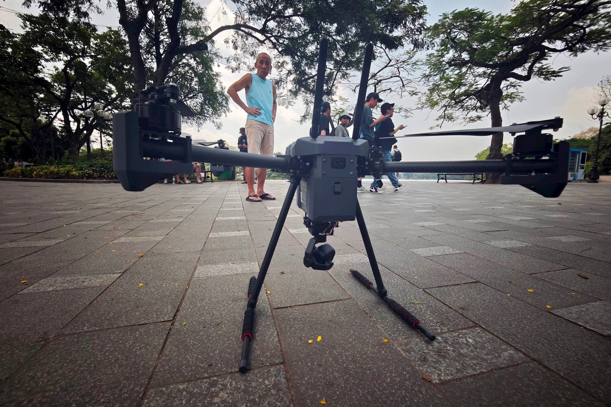 Từ th&aacute;ng 6, C&ocirc;ng an H&agrave; Nội thử nghiệm UAV AI gi&aacute;m s&aacute;t an ninh trật tự, giao th&ocirc;ng từ tr&ecirc;n kh&ocirc;ng- Ảnh 2.
