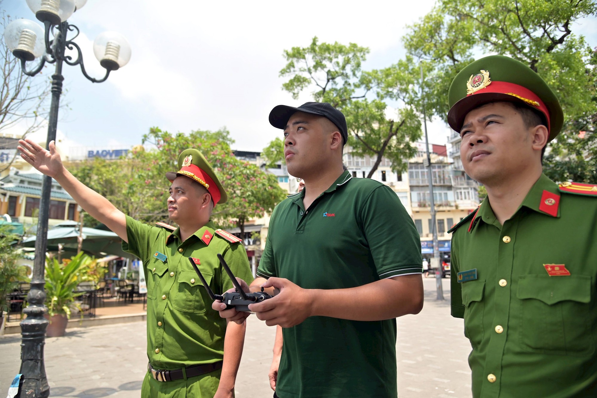 Từ th&aacute;ng 6, C&ocirc;ng an H&agrave; Nội thử nghiệm UAV AI gi&aacute;m s&aacute;t an ninh trật tự, giao th&ocirc;ng từ tr&ecirc;n kh&ocirc;ng- Ảnh 8.