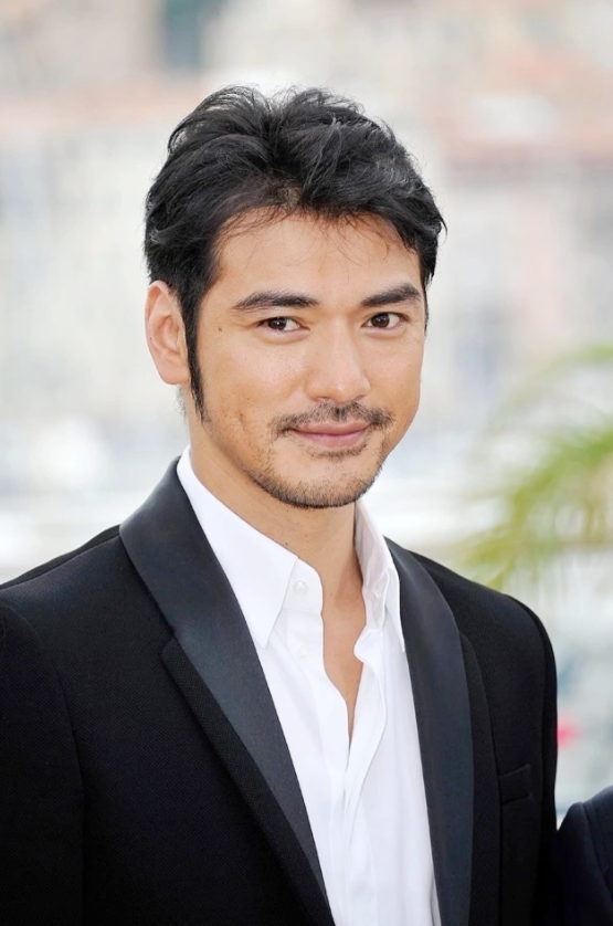 Nam thần nổi tiếng xứ tỷ d&acirc;n c&oacute; đời tư b&iacute; ẩn bậc nhất showbiz - Ảnh 2.