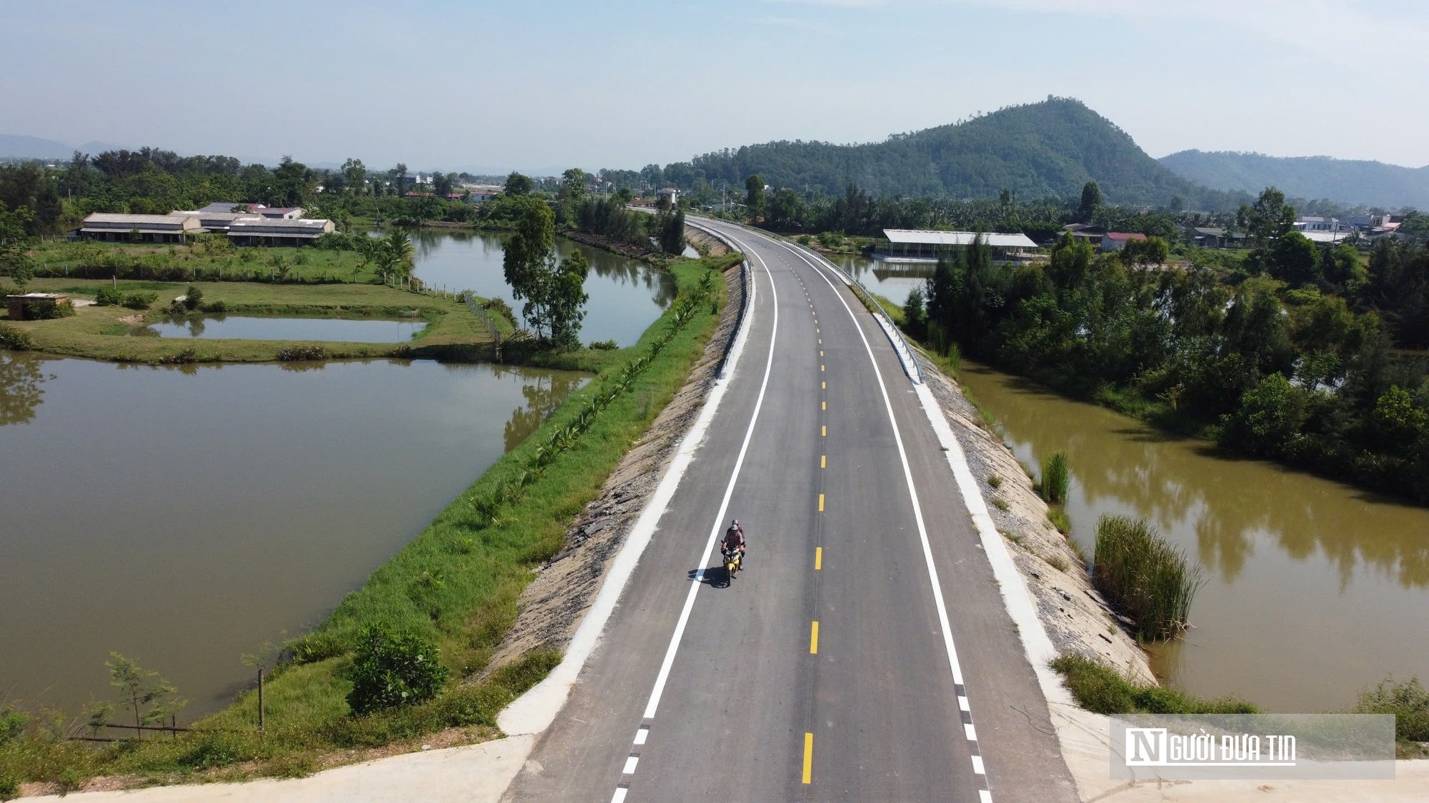 Diện mạo tuyến đường ven biển Thanh H&oacute;a hơn 2.200 tỷ đồng dần th&agrave;nh h&igrave;nh- Ảnh 1.