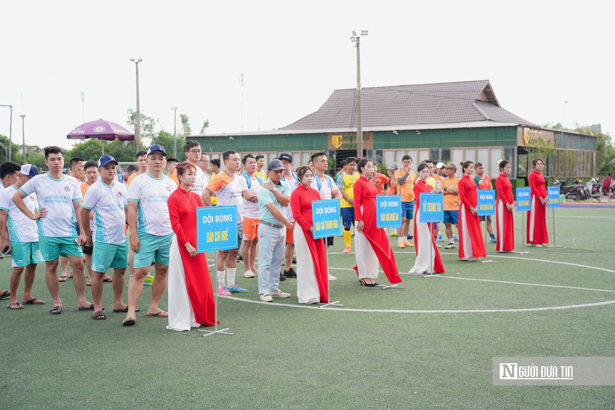 Hơn 100 ph&oacute;ng vi&ecirc;n, nh&agrave; b&aacute;o tranh t&agrave;i Giải B&oacute;ng đ&aacute; B&aacute;o ch&iacute; Miền Trung lần thứ XII- Ảnh 2.