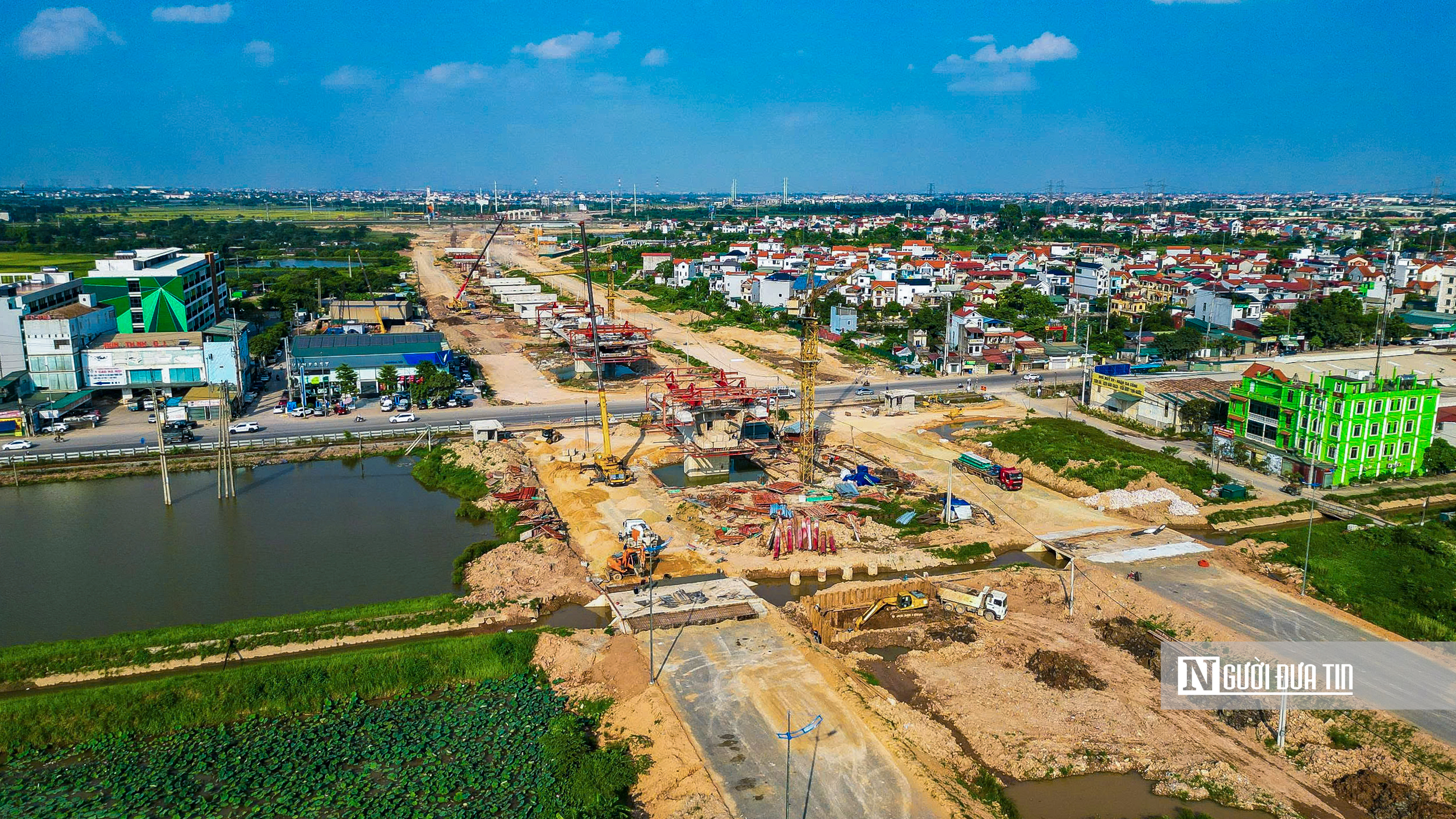 Loạt hạng mục cây cầu gần 4.000 tỷ đồng nối Hà Nội - Hưng Yên lộ diện sau 9 tháng thi công- Ảnh 13. Loạt hạng mục cây cầu gần 4.000 tỷ đồng nối Hà Nội - Hưng Yên lộ diện sau 9 tháng thi công- Ảnh 13.
