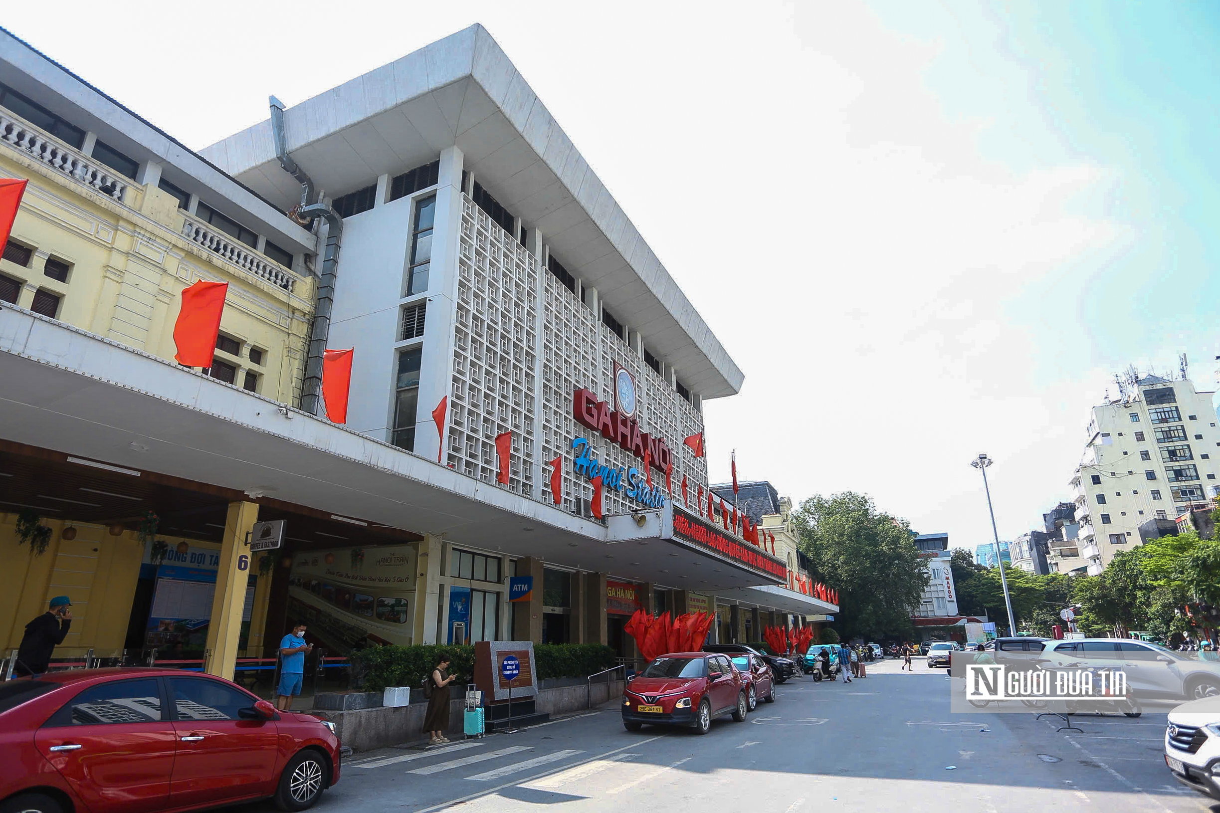 Bên trong ga tàu hơn 120 năm tuổi ở Hà Nội- Ảnh 3. Bên trong ga tàu hơn 120 năm tuổi ở Hà Nội- Ảnh 3.