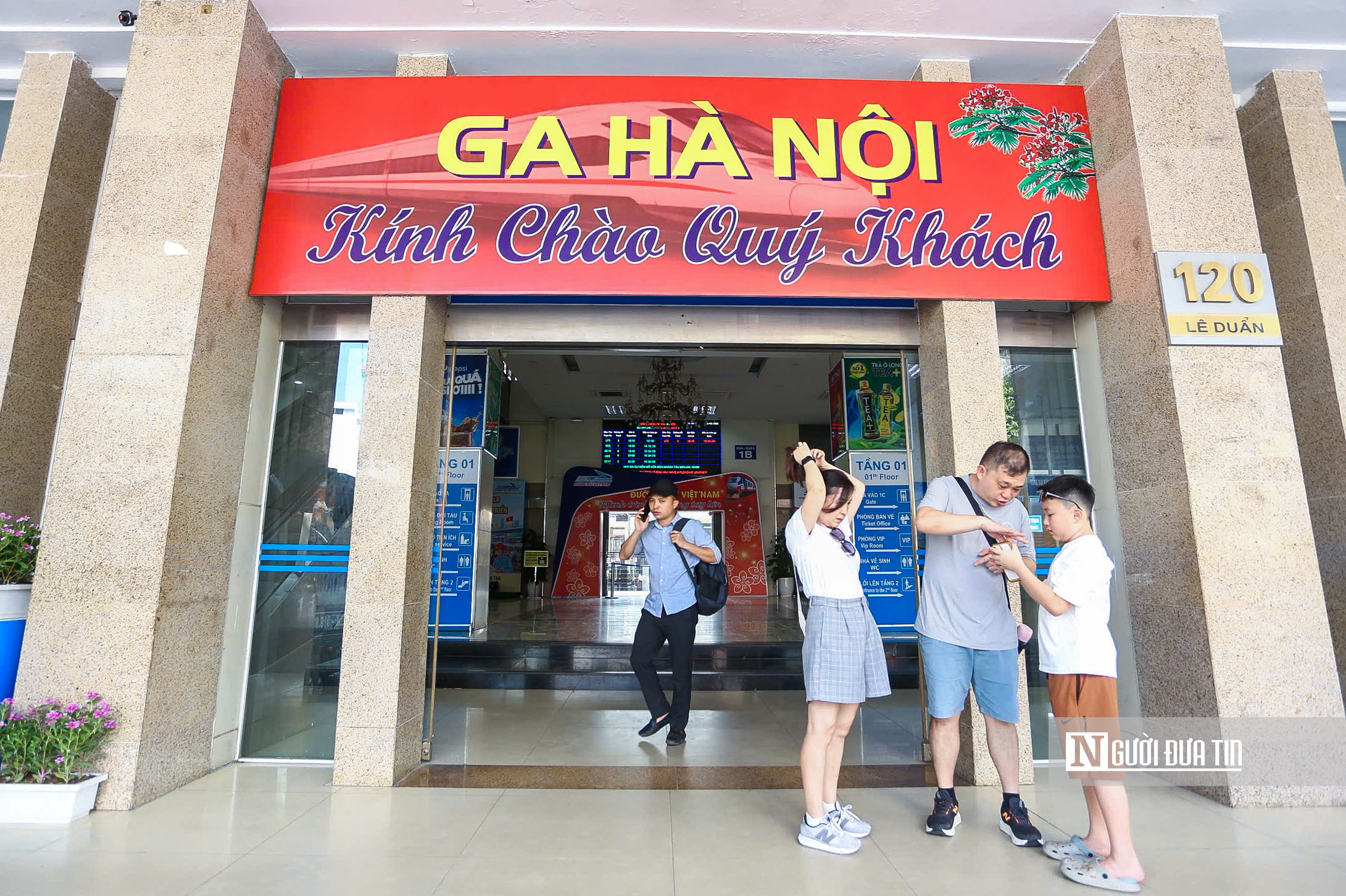 Bên trong ga tàu hơn 120 năm tuổi ở Hà Nội- Ảnh 4. Bên trong ga tàu hơn 120 năm tuổi ở Hà Nội- Ảnh 4.