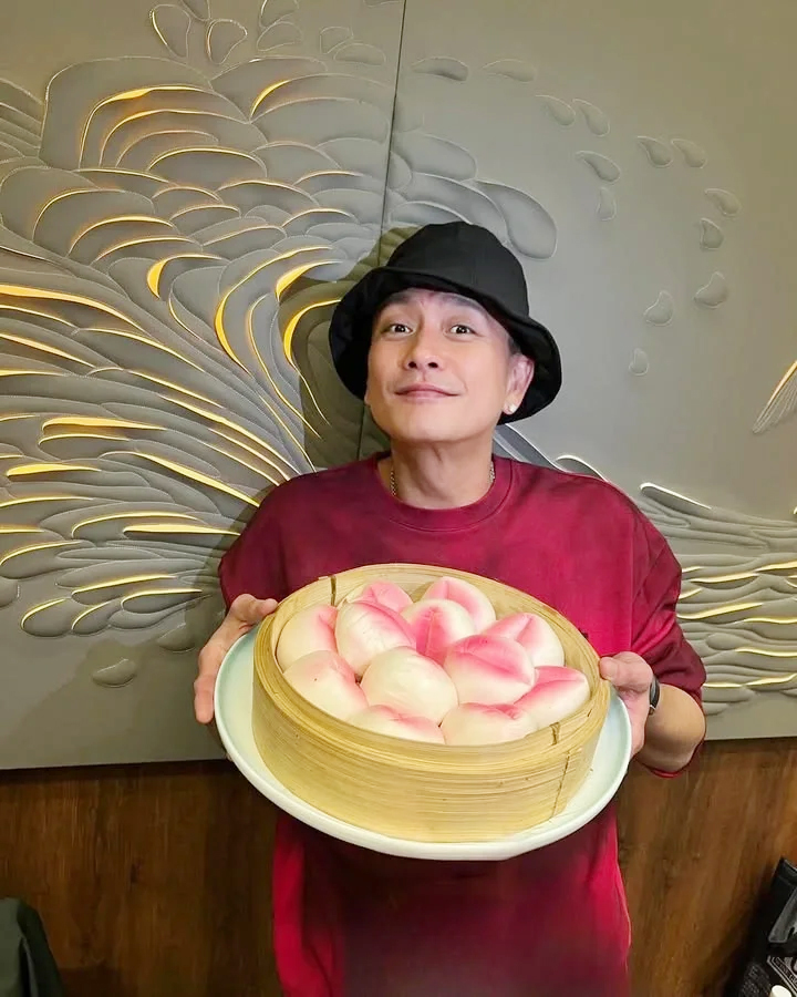 Lý do khiến nam tài tử nổi tiếng showbiz không kết hôn ở tuổi 46, sẽ tiêu hết tiền tiết kiệm- Ảnh 6. Lý do khiến nam tài tử nổi tiếng showbiz không kết hôn ở tuổi 46, sẽ tiêu hết tiền tiết kiệm- Ảnh 6.