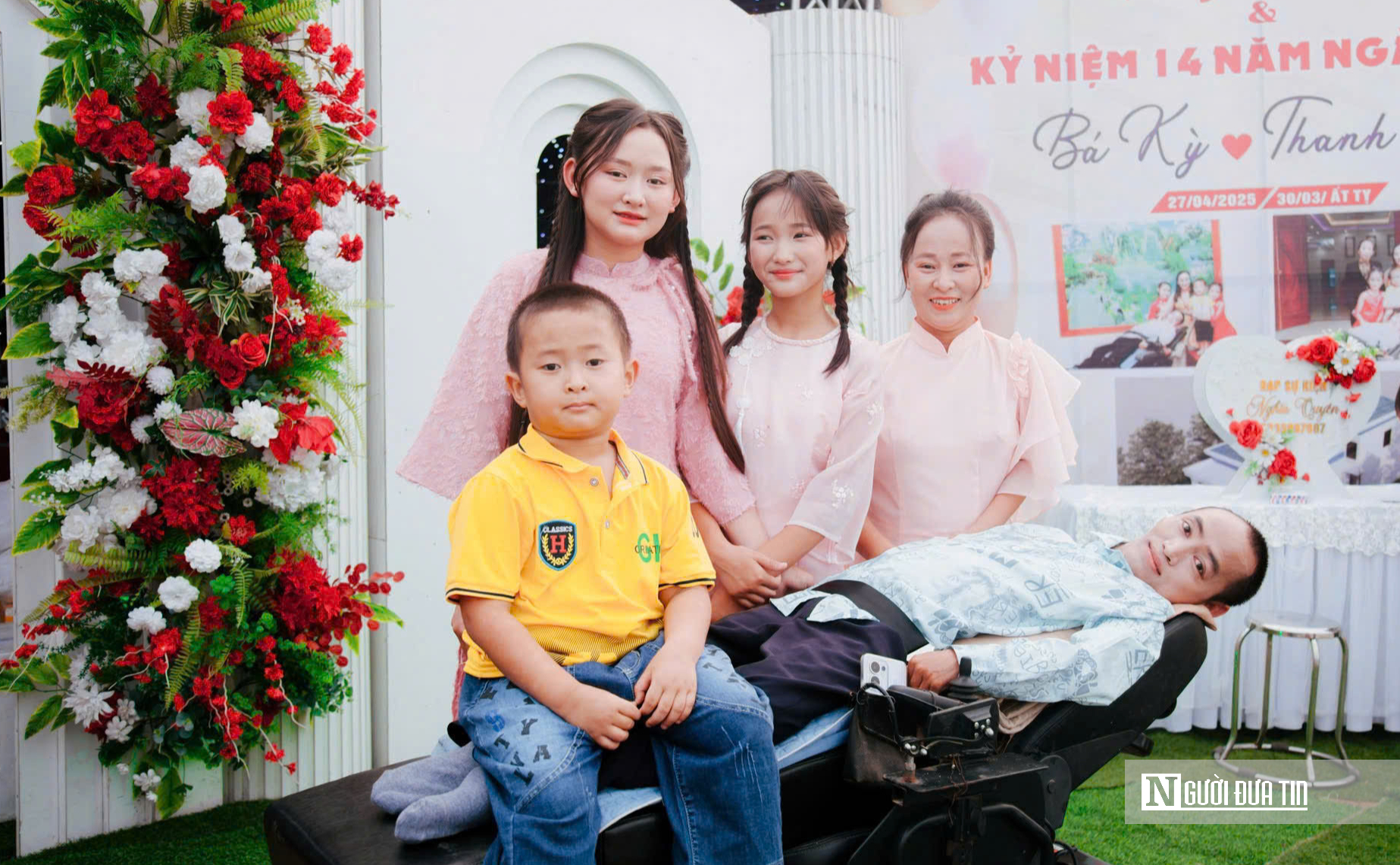 “Nghị lực thép” của người đàn ông nằm bất động chỉ cử động được 3 ngón tay- Ảnh 5. “Nghị lực thép” của người đàn ông nằm bất động chỉ cử động được 3 ngón tay- Ảnh 5.