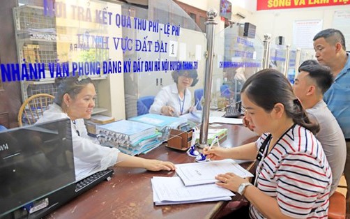 Giá vàng tuần này (1/6 - 6/6): Lao dốc không phanh, liệu tuần tới người mua có hết lỗ?- Ảnh 1. Giá vàng tuần này (1/6 - 6/6): Lao dốc không phanh, liệu tuần tới người mua có hết lỗ?- Ảnh 1.