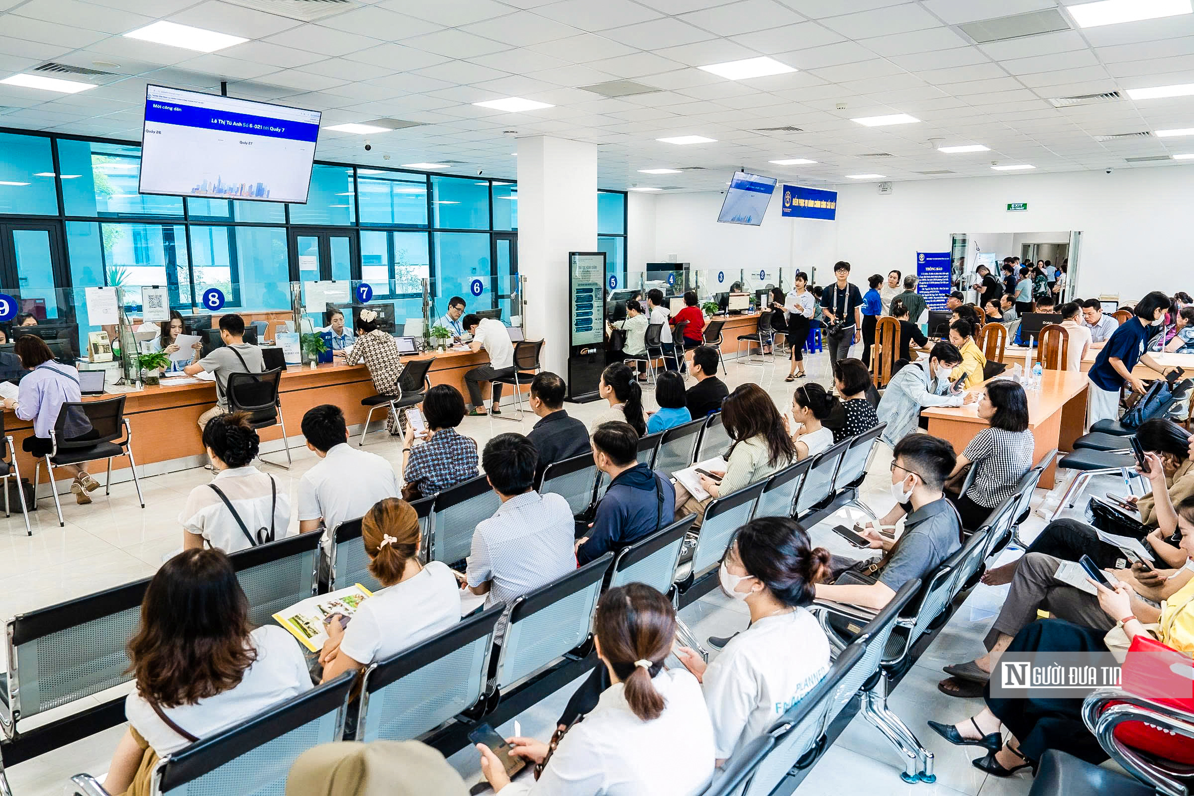 Không làm gián đoạn việc cung cấp dịch vụ công trực tuyến, ảnh hưởng đến người dân, doanh nghiệp - Ảnh 2.