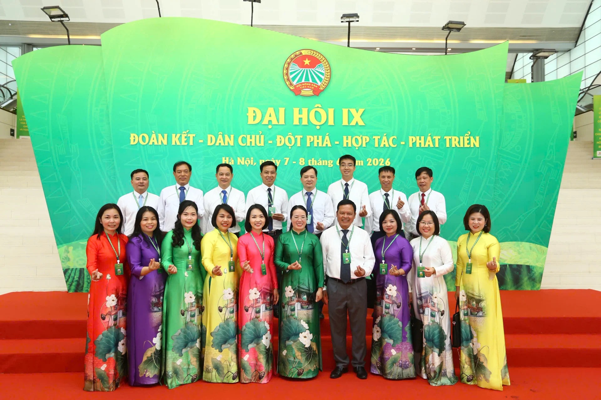 Phát huy vai trò nông dân là chủ thể, trung tâm phát triển kinh tế nông thôn- Ảnh 2. Phát huy vai trò nông dân là chủ thể, trung tâm phát triển kinh tế nông thôn- Ảnh 2.