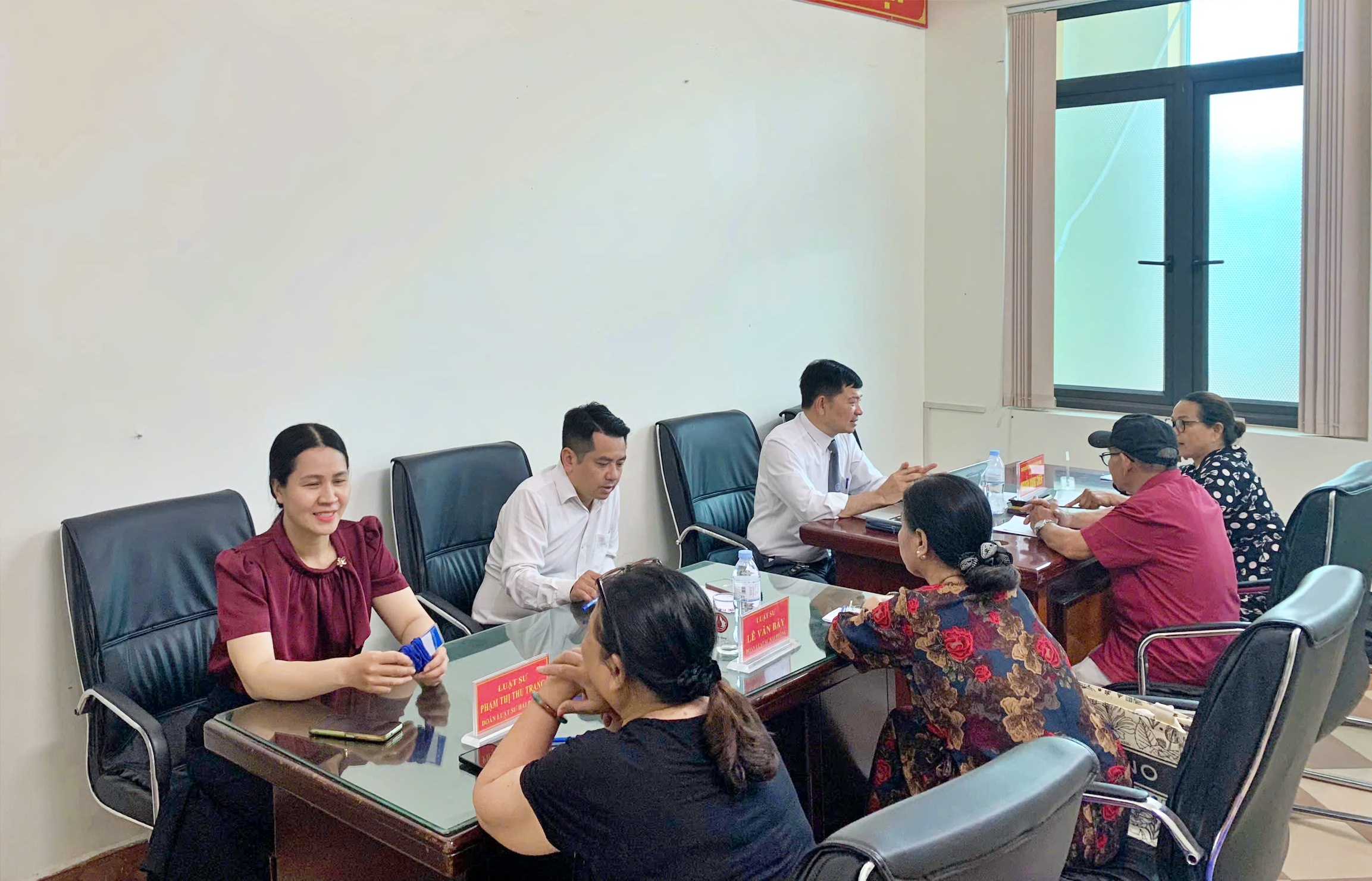 Hải Phòng: Đưa pháp luật đến gần dân từ những buổi tư vấn miễn phí- Ảnh 1.