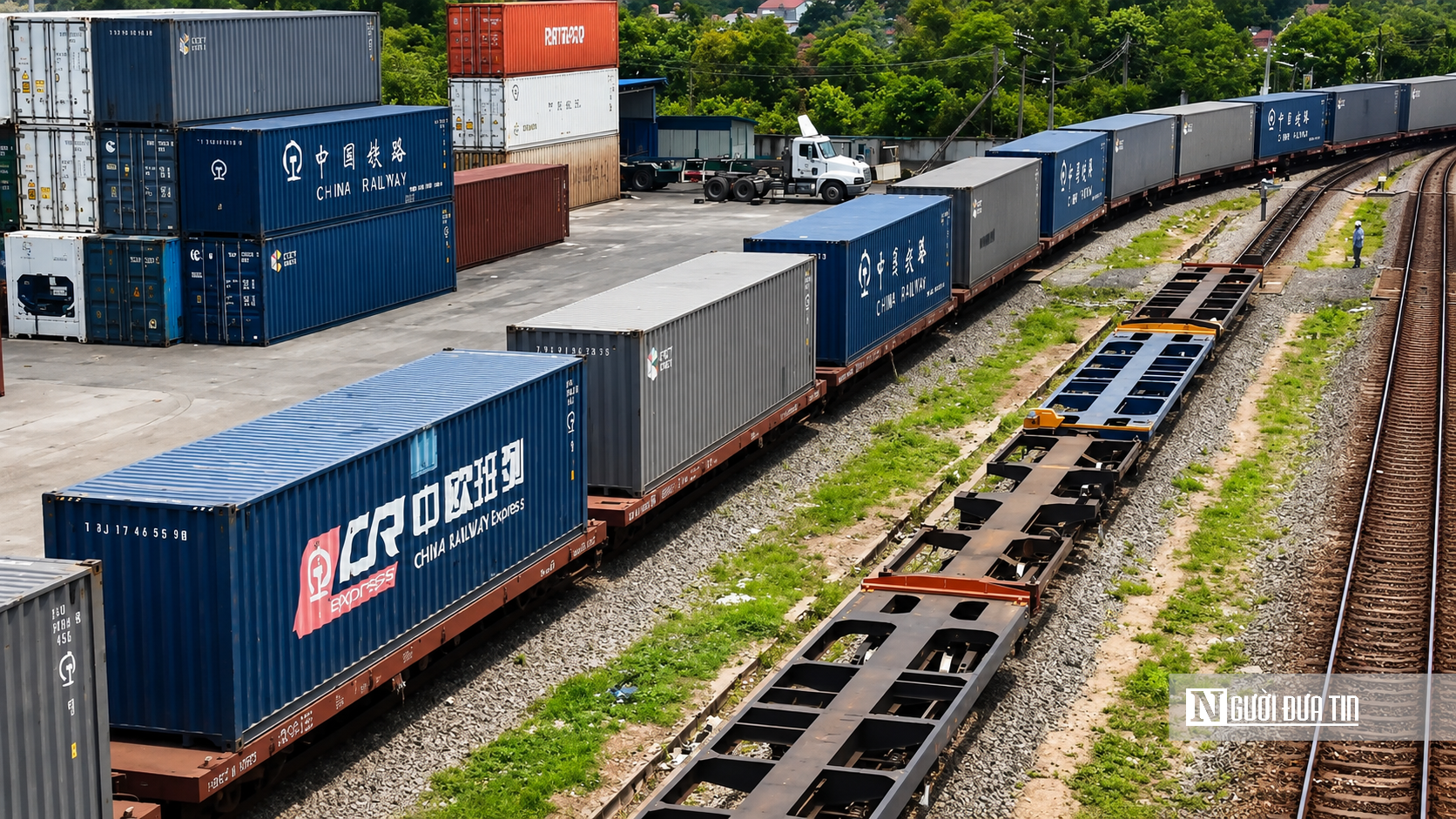 Chuyến t&agrave;u container xuy&ecirc;n bi&ecirc;n giới đầu ti&ecirc;n đến Đồng Nai: Mở h&agrave;nh lang logistics chiến lược kết nối Việt Nam - Trung Quốc- Ảnh 1.